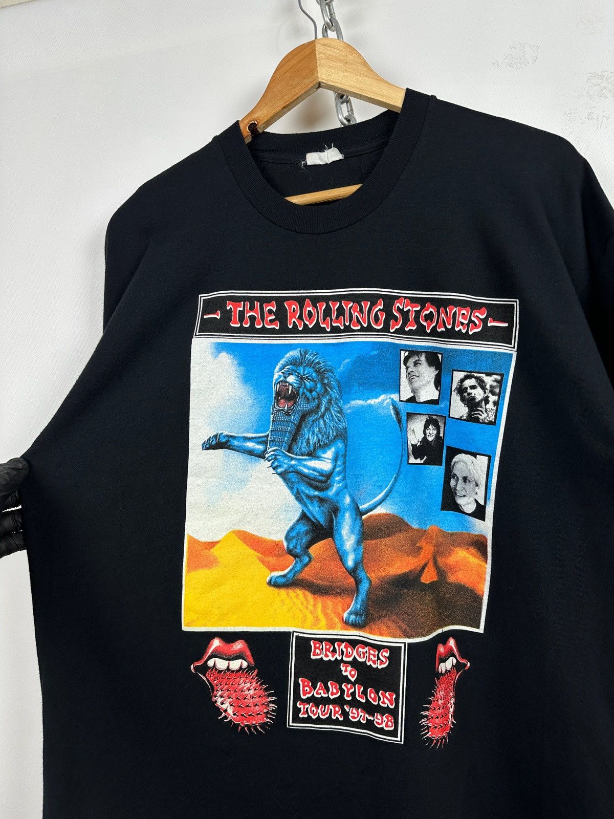 Band Tees 1997/98 Vintage The Rolling Stones Bridges To Babylon Shirt Size US XL / EU 56 / 4 - 8 Thumbnail
