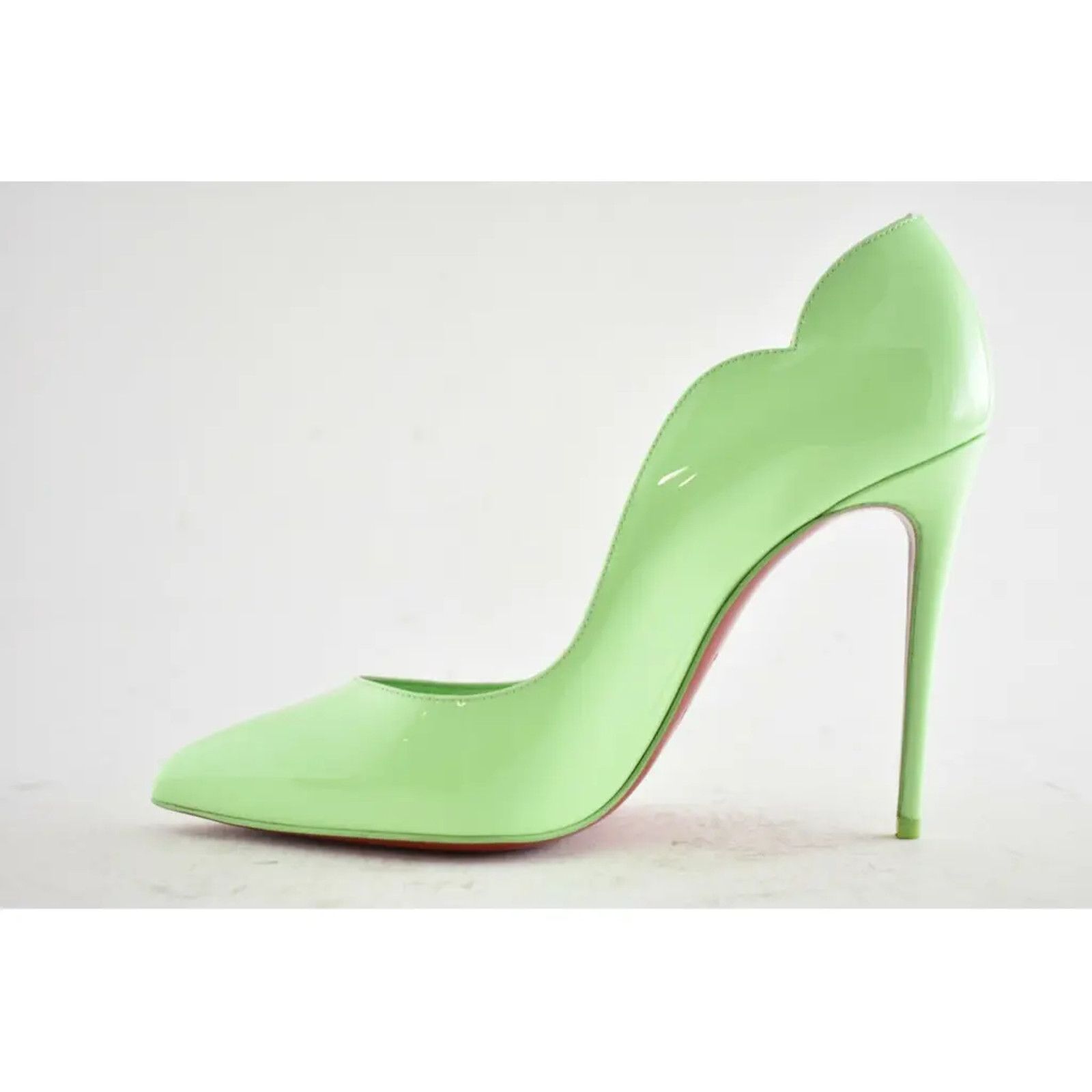 Christian Louboutin Hot Chick 100 Tropique Green Patent Leather Heel Pump 39 Size US 9 / IT 39 - 8 Thumbnail