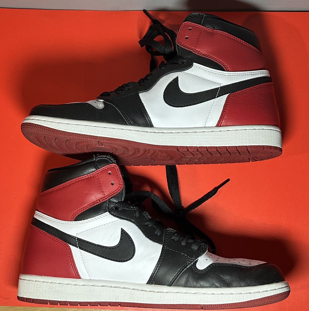 Jordan Brand Size 11 - Jordan 1 Retro High OG Black Toe 2016 Size US 11 / EU 44 - 3 Thumbnail