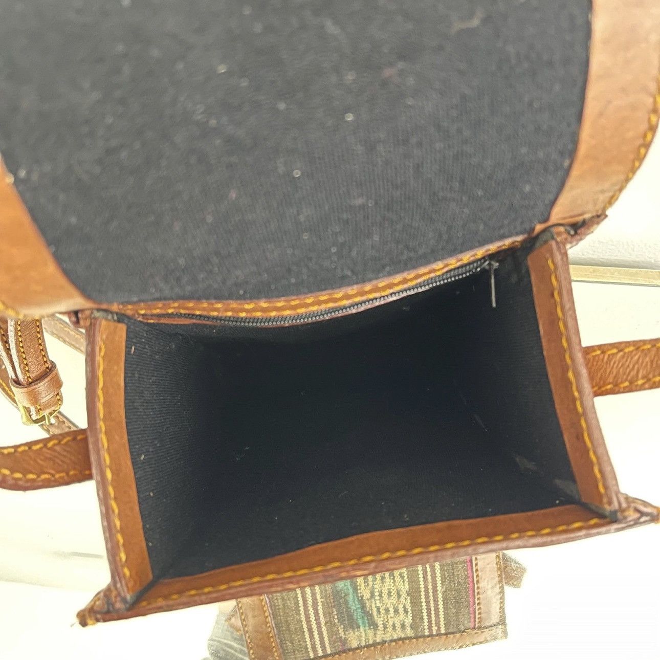 Other Southwestern Brown Faux Leather Tapestry Crossbody Bag Size ONE SIZE - 9 Thumbnail