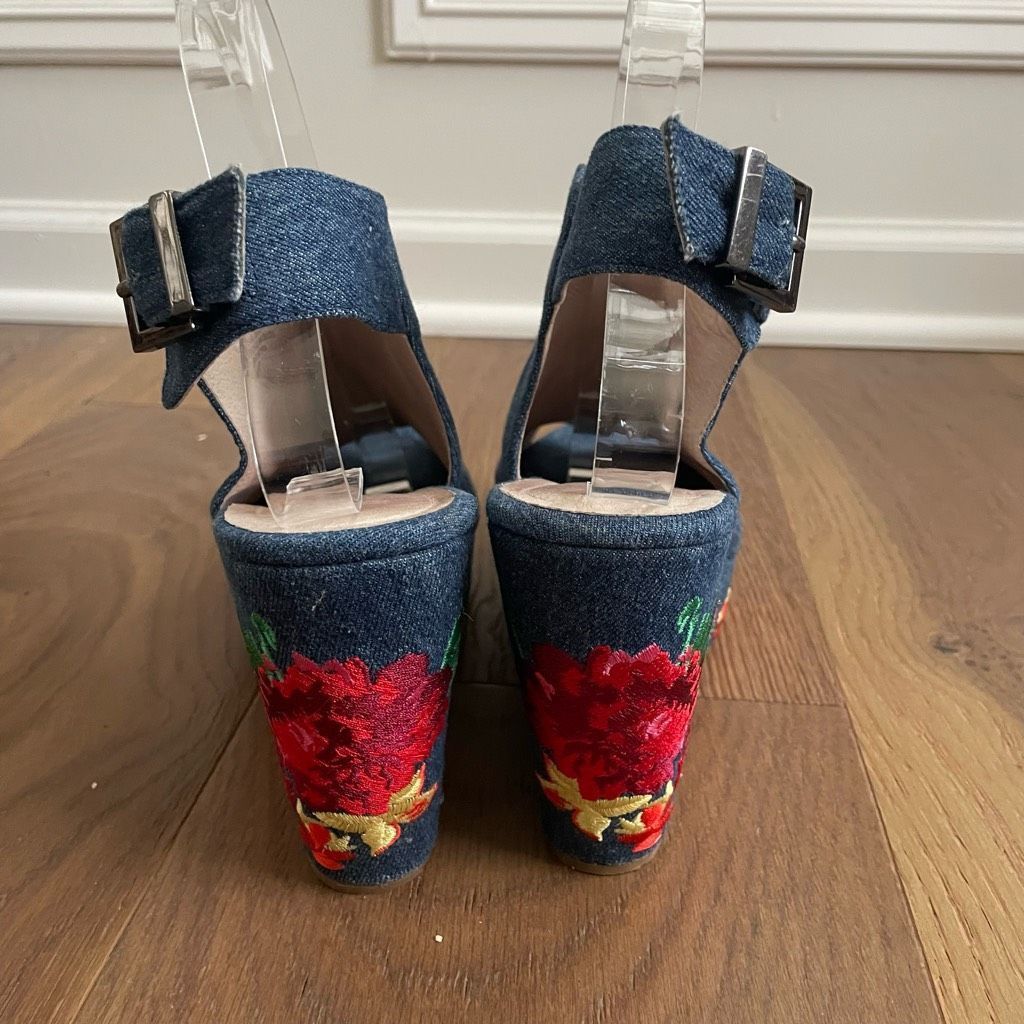 Kenneth Cole Kenneth Cole Olani Wedge Heel Sandals Denim Embroidered Floral Women's 8.5 Size US 8.5 / IT 38.5 - 4 Thumbnail