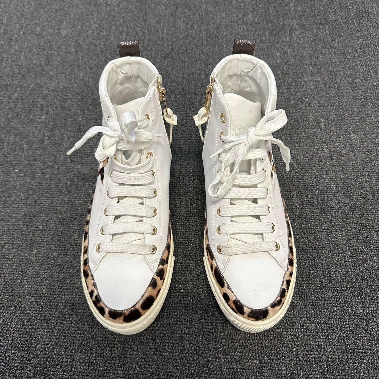 Louis Vuitton LV 95 New White Leopard Print Sneakers 36.5 Size US 5.5 / IT 35.5 - 3 Thumbnail