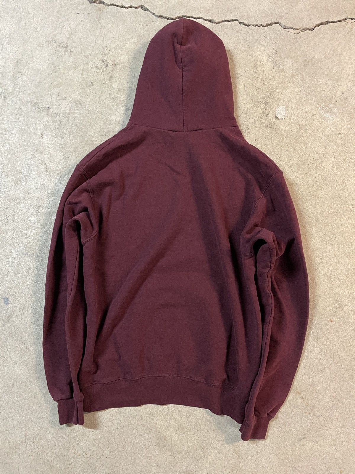Champion Vintage 00s Champion Clocked In Burgundy Hoodie Size Large Size US L / EU 52-54 / 3 - 4 Thumbnail