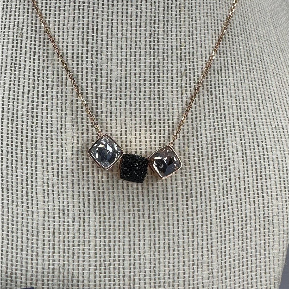Swarovski Swarovski Glance necklace clear, black, and soft pink Size ONE SIZE - 3 Thumbnail