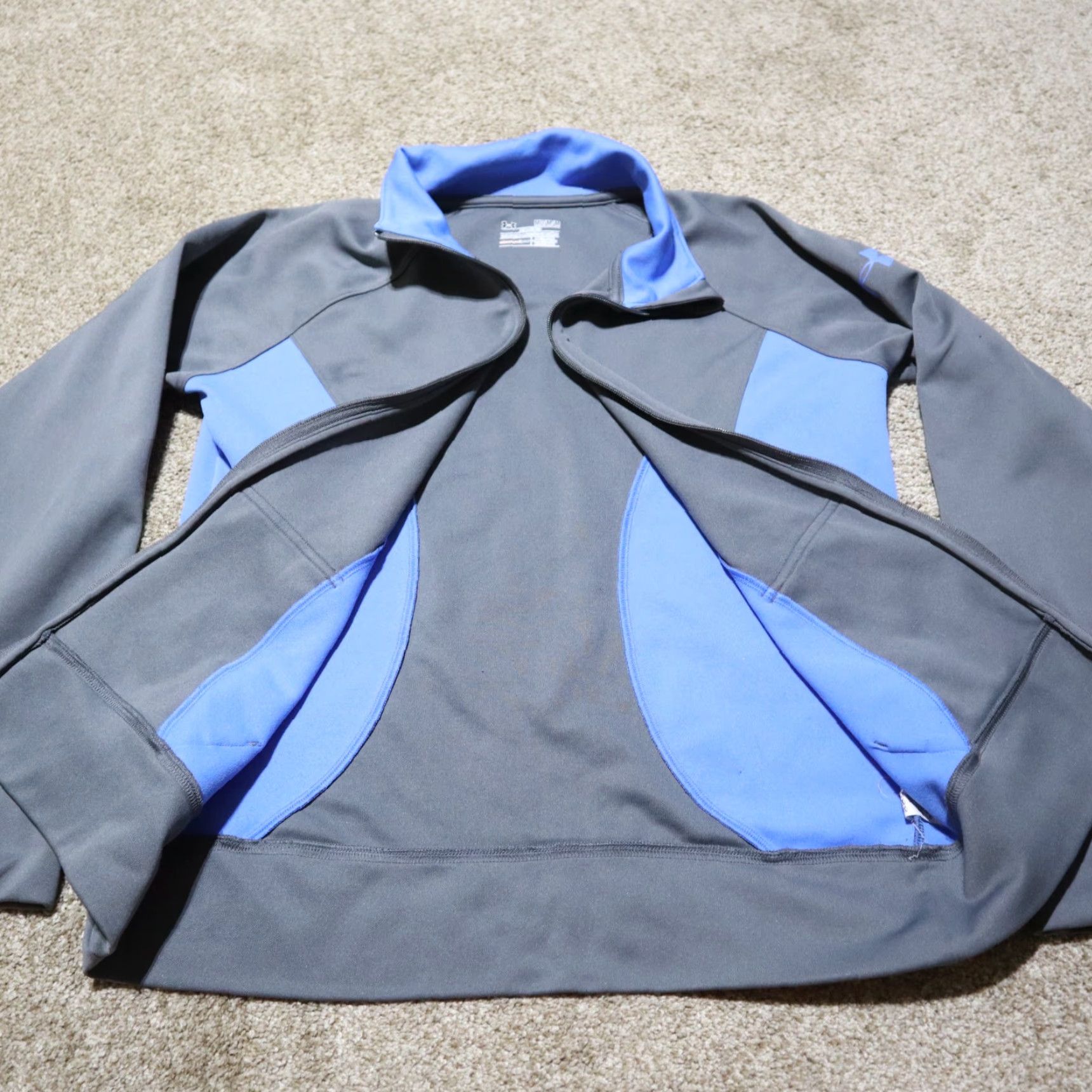 Under Armour Under Armour Jacket Women Size M Gray Zipper Semi-Fitted Activewear Modern Size M / US 6-8 / IT 42-44 - 4 Thumbnail