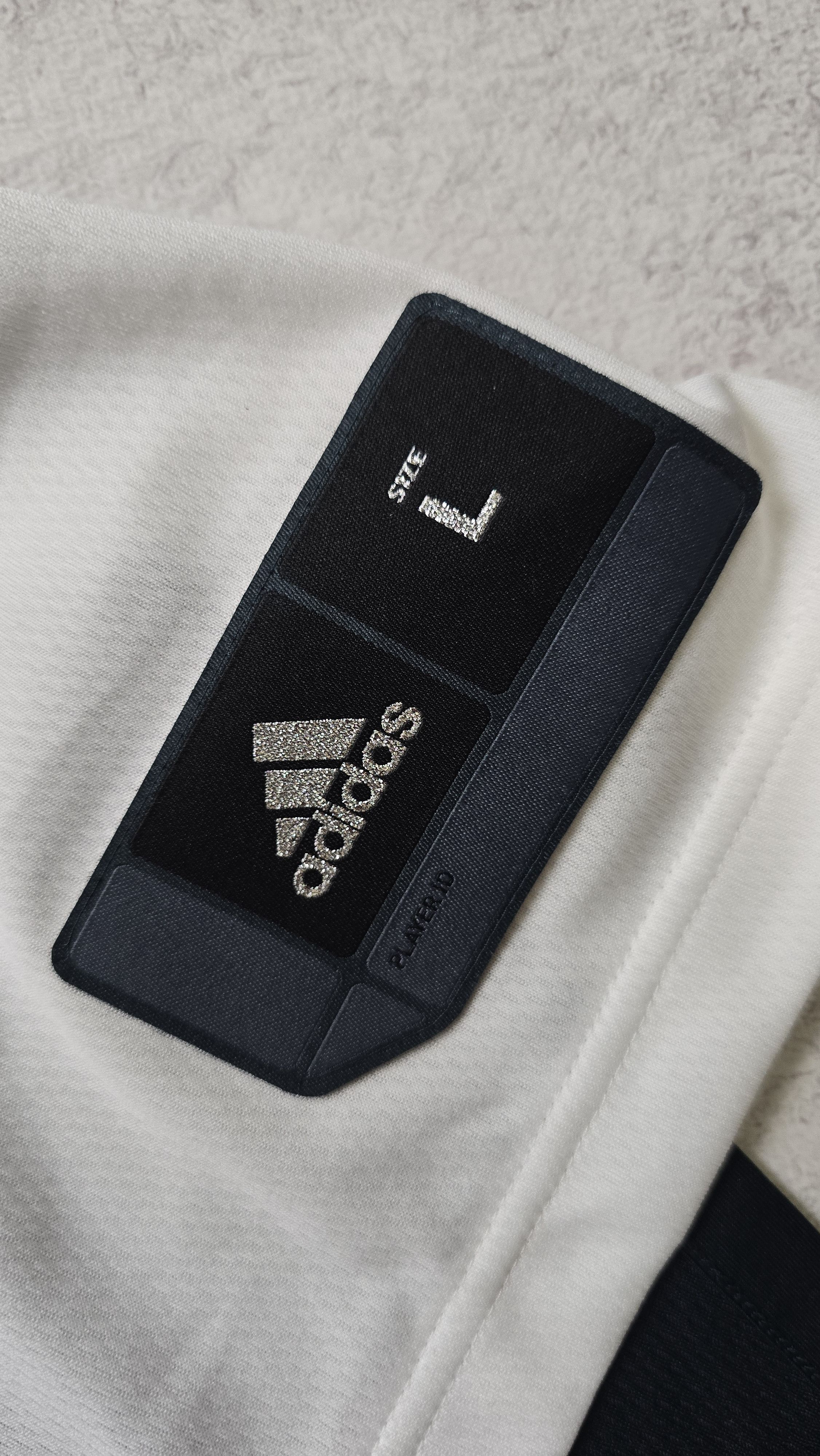 Adidas Adidas Real Madrid 2018-19 Away Basketball Jersey Size US L / EU 52-54 / 3 - 7 Thumbnail