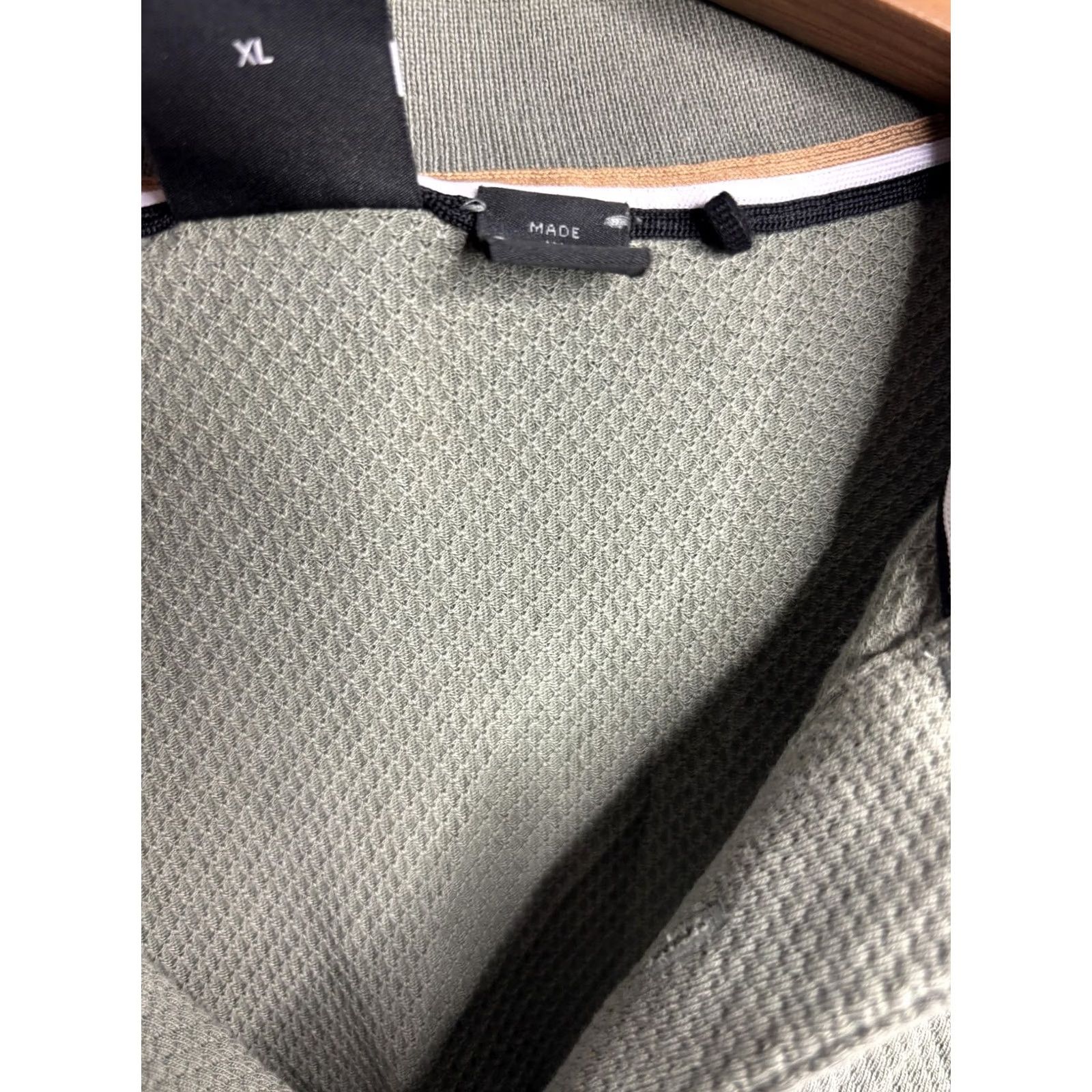 Hugo Boss HUGO BOSS Shirt Mens XL Green Polo Pique Contrast Piping Short Sleeve Size US XL / EU 56 / 4 - 3 Thumbnail