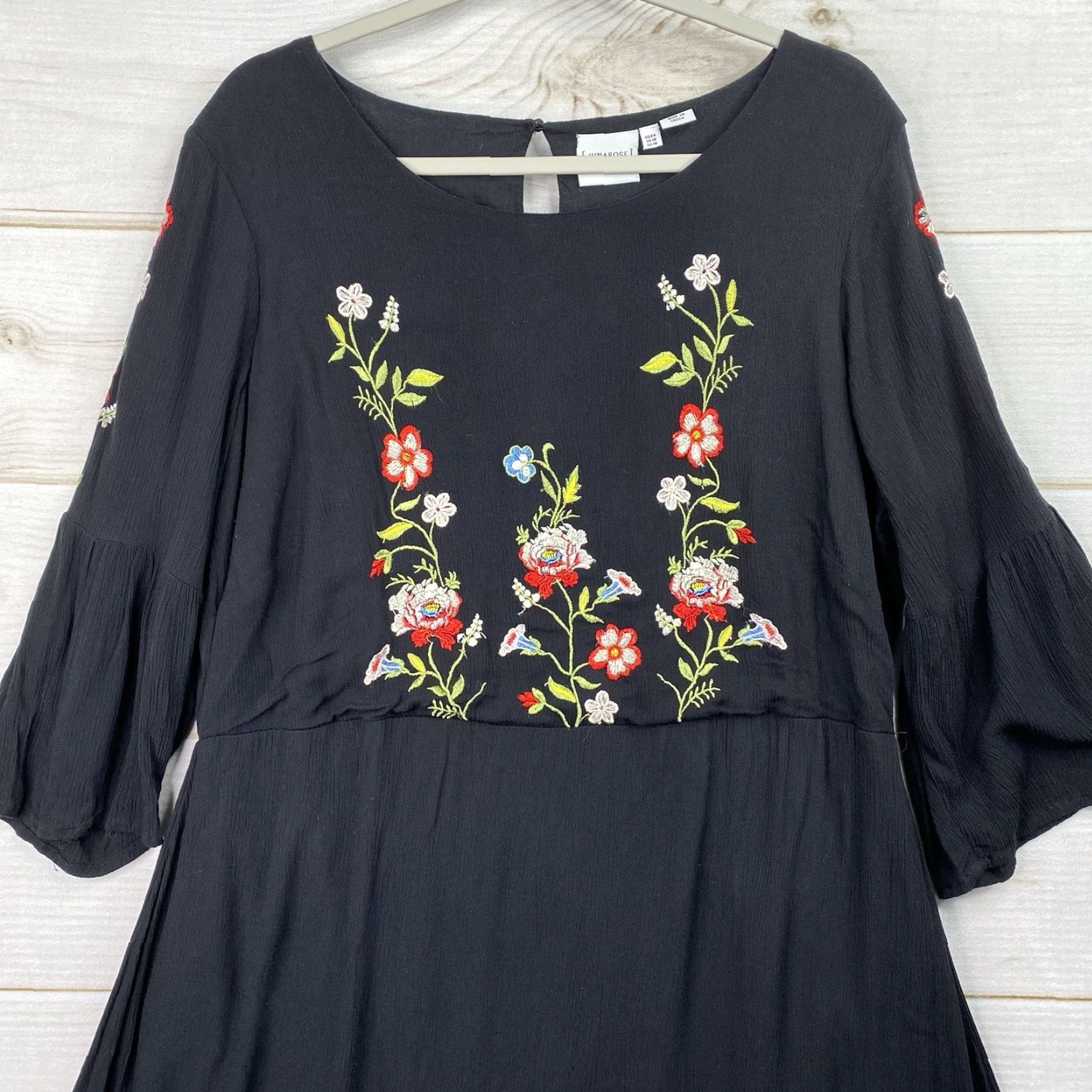 Vintage JUNAROSE Dress Knee Length Floral Embroidered Bell Sleeve A-Line Black 14 Womens Bohemian Size XL / US 12-14 / IT 48-50 - 2 Thumbnail