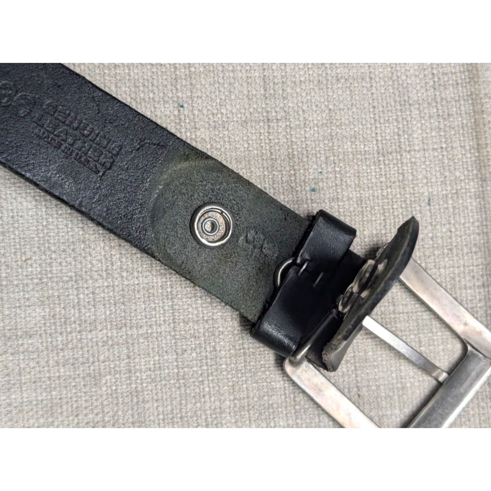 Harley Davidson VINTAGE Harley-Davidson Belt Western Buckle Leather 40 Black Tooled USA Made Mens Belt 1-1/2" Cowhide All-Over Pattern Size 40 - 6 Thumbnail