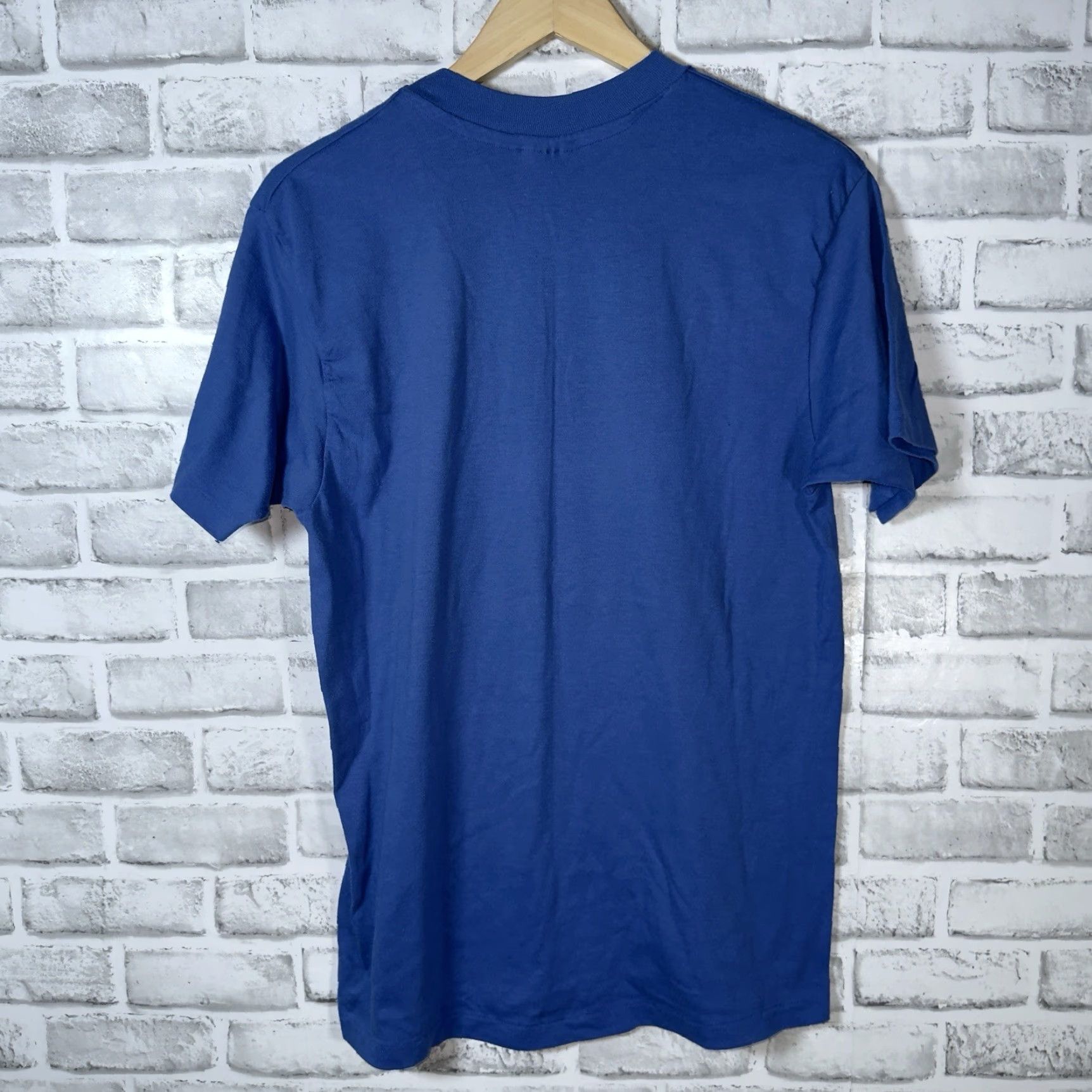 Hanes VINTAGE Hanes Automobile Club Blue Graphic Tee Mens Size L USA Stitch Single Stitch T-Shirt Men Blue USA Graphic Size US L / EU 52-54 / 3 - 5 Thumbnail