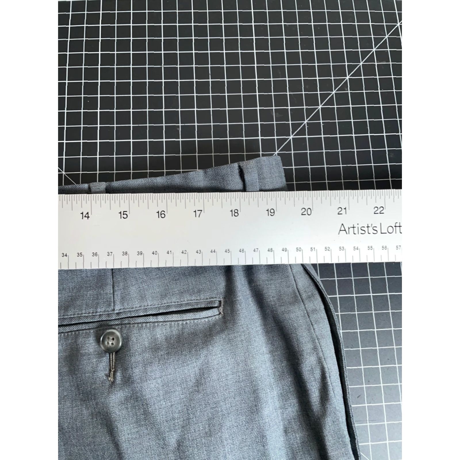 Vintage L.L. Bean Men's Wool Classic Fit Dress Pants 38 x 29 Gray Cuffed Flat Front Size US 39 - 5 Thumbnail
