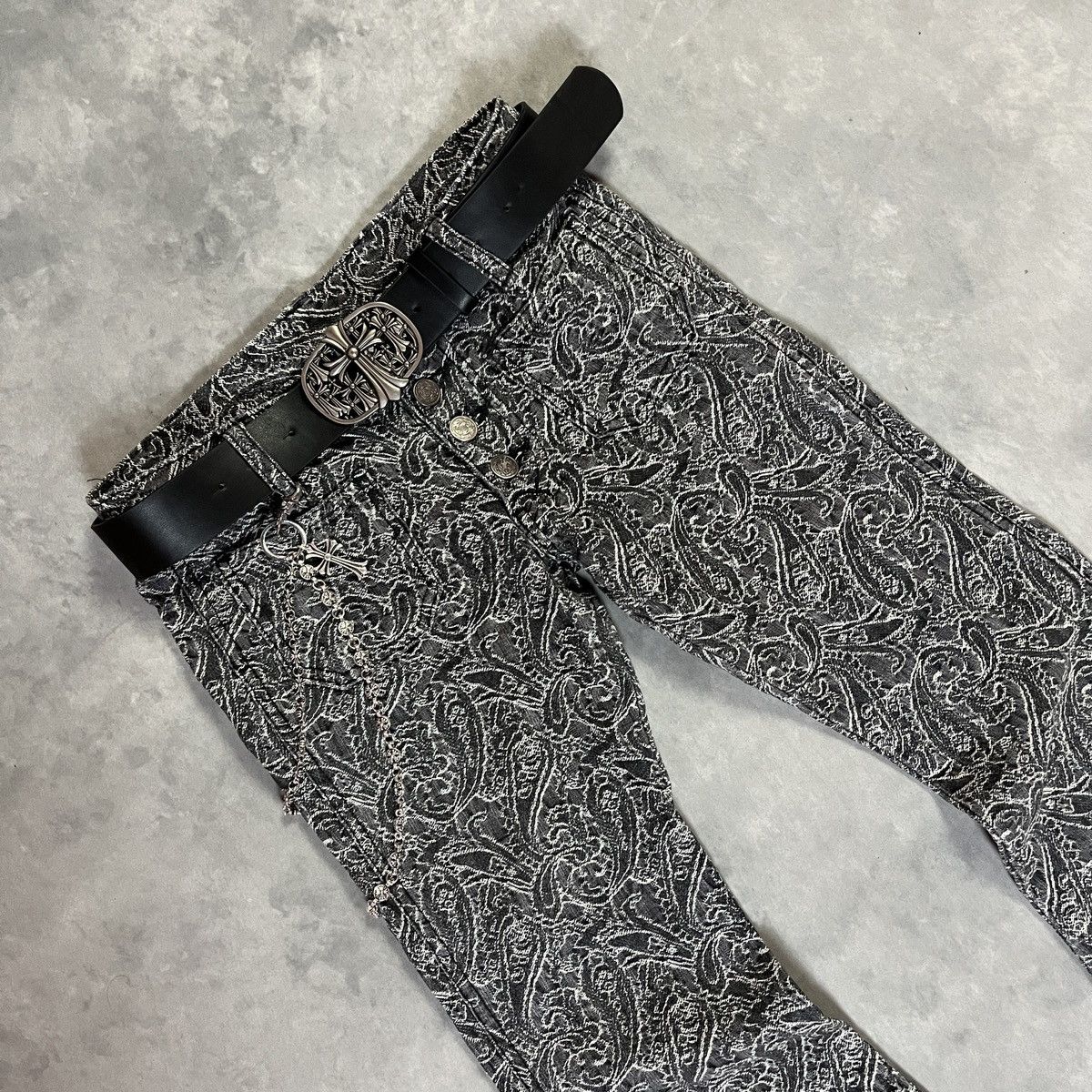 Japanese Brand Japanese Paisley Flared Denim – Y2K Rock Star Bell Bottoms Size US 27 - 2 Thumbnail