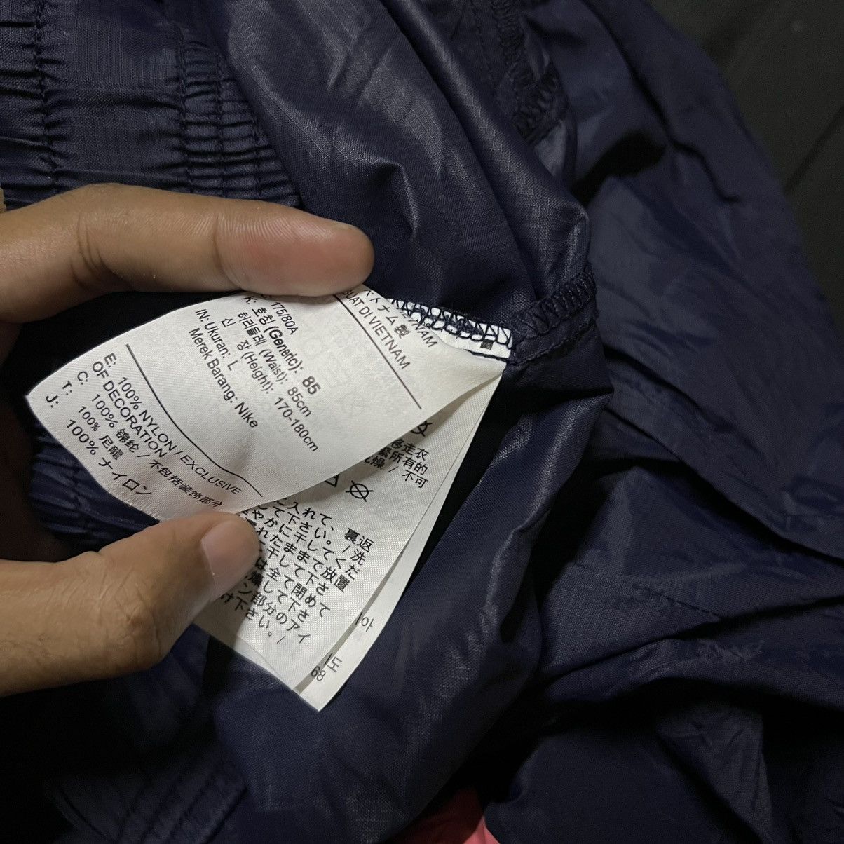 Nike Nike Big Swoosh Nylon Shorts Size US 32 / EU 48 - 6 Thumbnail