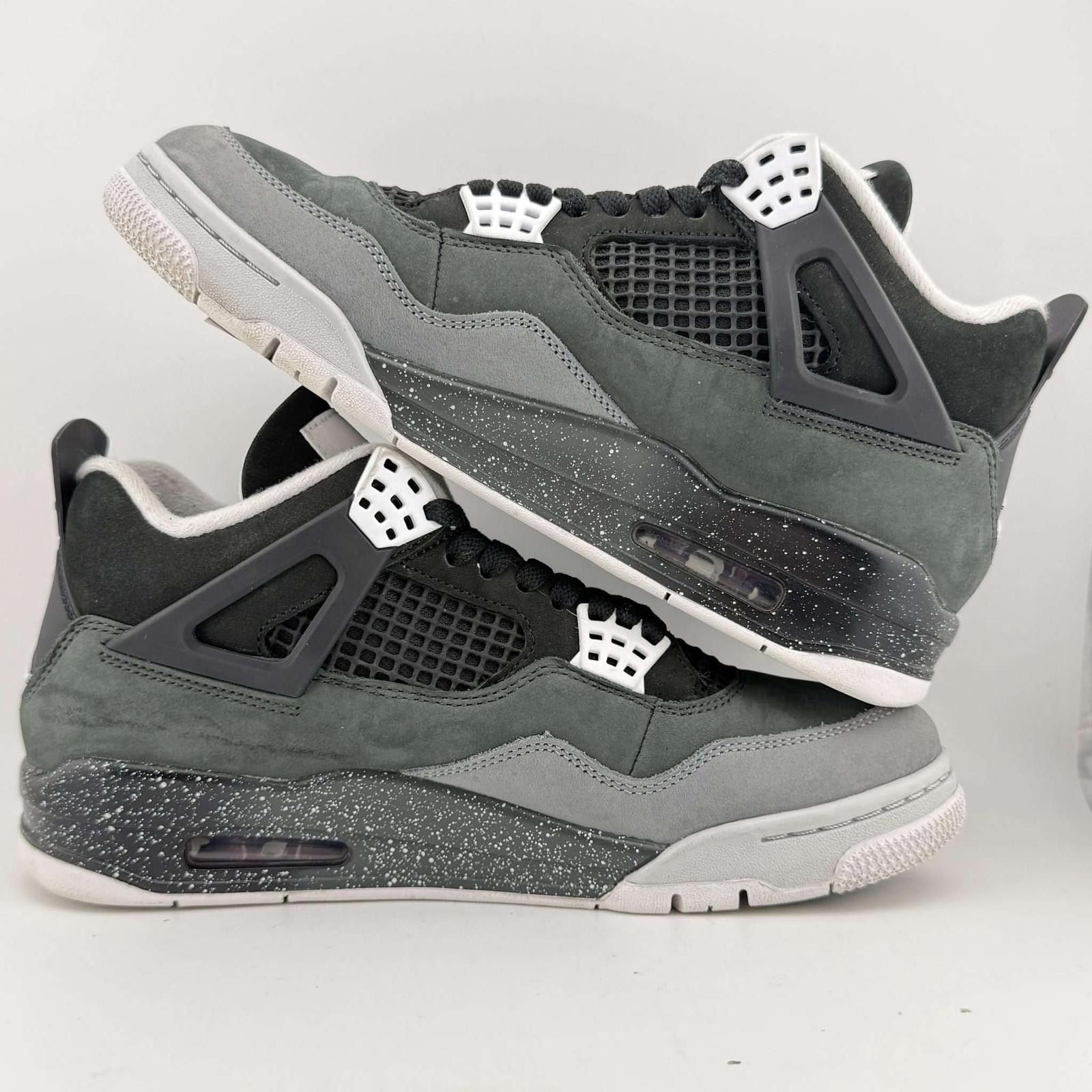 Jordan Brand Air Jordan 4 Retro Black White Black US 10 Used with Box Size US 10 / EU 43 - 7 Thumbnail
