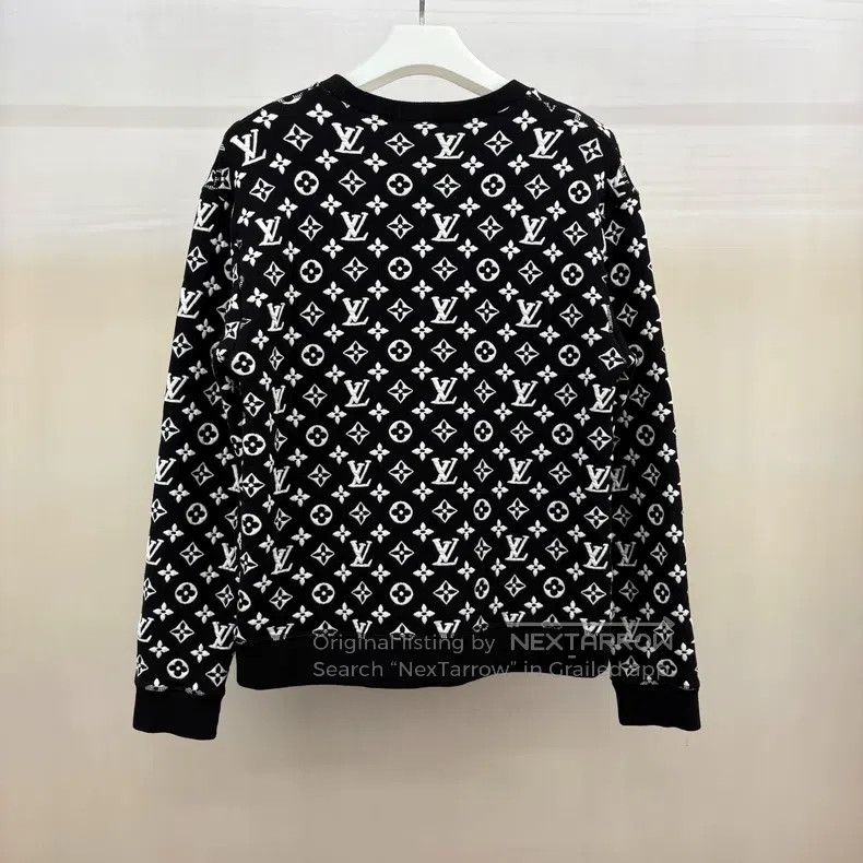 Louis Vuitton Louis Vuitton Black full-print logo sweatshirt Size US M / EU 48-50 / 2 - 2 Thumbnail
