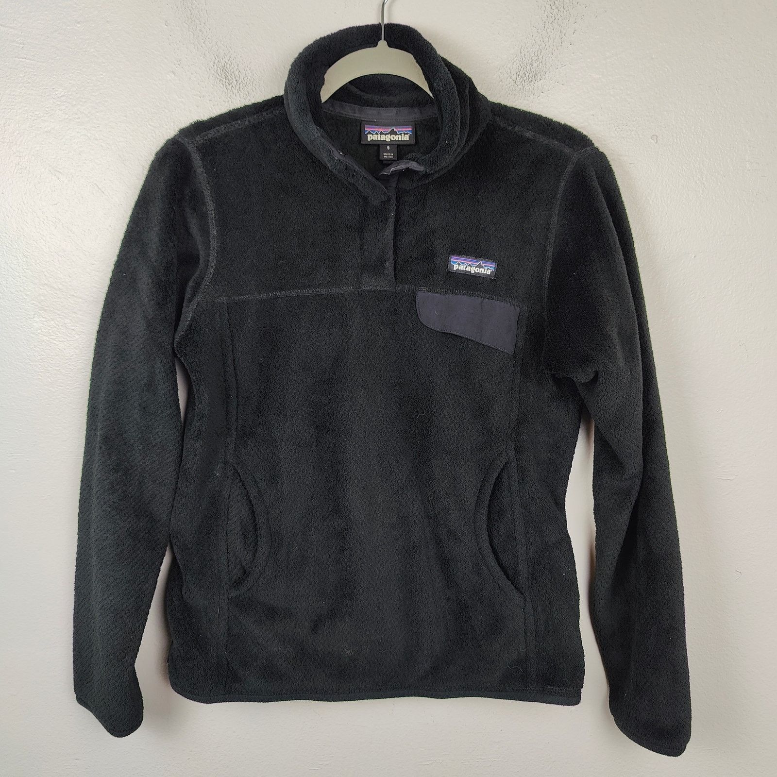 Patagonia Patagonia Re-Tool Snap-T Jacket Womens Small Black Fleece Size S / US 4 / IT 40 - 1 Thumbnail