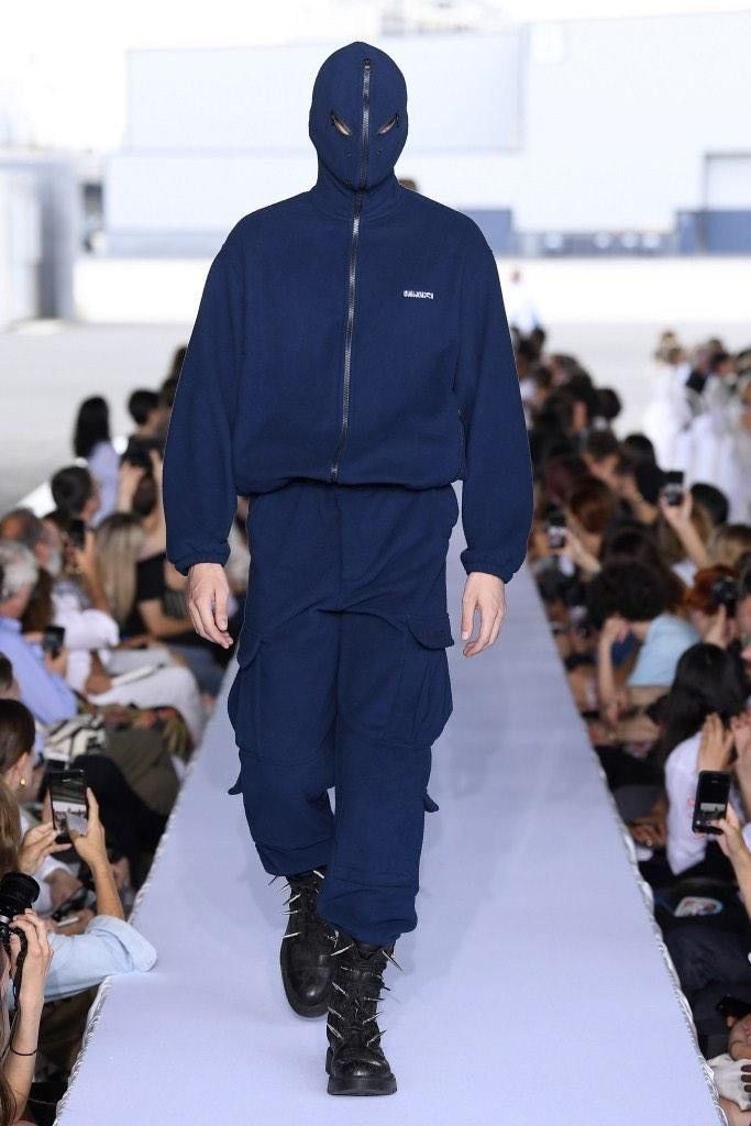 Vetements *RARE* Vetements SS19 Black Gimp Mask Bullet Fleece Hoodie Size US L / EU 52-54 / 3 - 16 Thumbnail