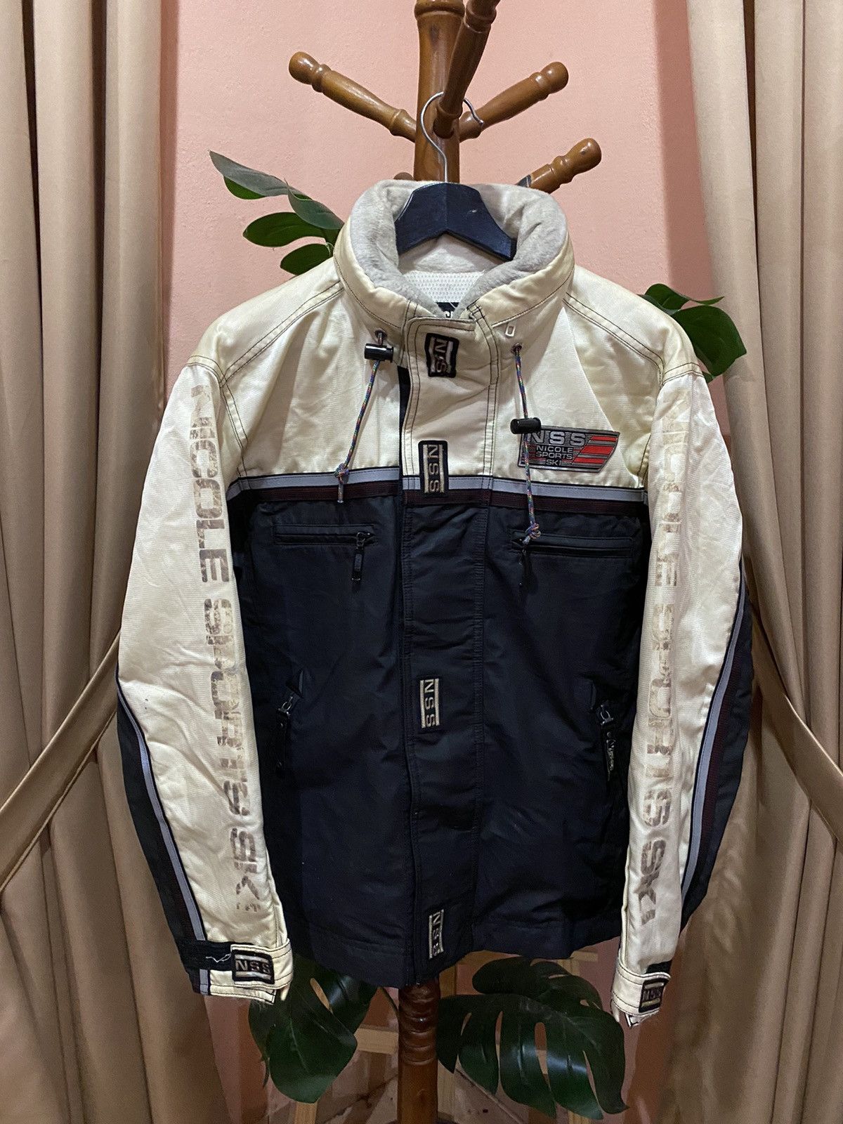 Nicole Club Vintage Nicole Sports Ski Team Jacket Two-Tone Design Size US S / EU 44-46 / 1 - 1 Thumbnail