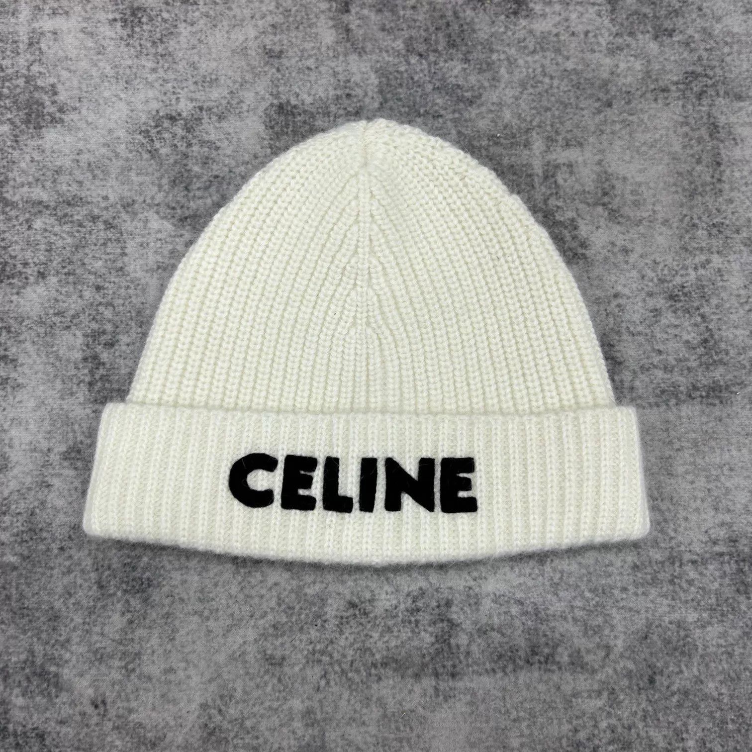 Celine Celine new ivory beanie Size ONE SIZE - 1 Thumbnail