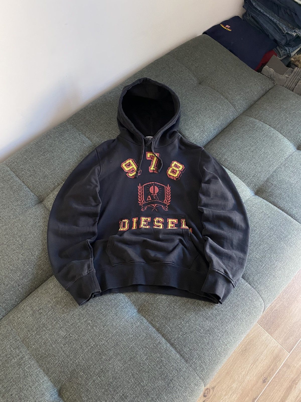 Diesel Diesel Vintage Hoodie Big Logo Japanese Boxy Avant Garde Y2K Size US M / EU 48-50 / 2 - 1 Thumbnail