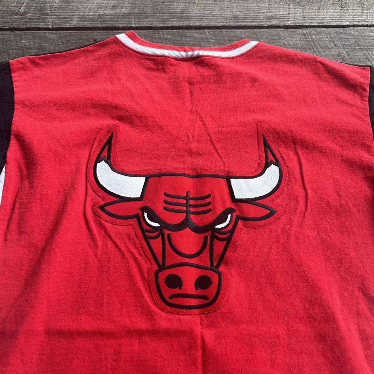 Champion × NBA × Vintage Vintage 90s Champion Chicago Bulls Warm Up Shooting Shirt Size US L / EU 52-54 / 3 - 4 Thumbnail