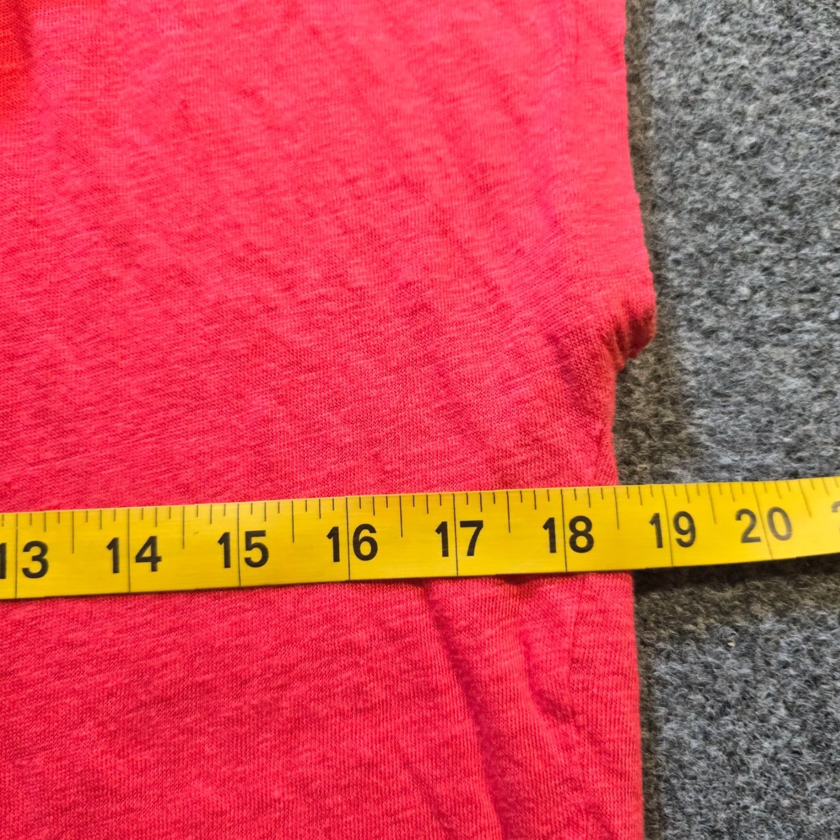 Tommy Bahama Tommy Bahama Shirt Womens Size S Red Linen Short Sleeve V-Neck Casual Lightweight Beach Classic Minimal Knit T-Shirt Size S / US 4 / IT 40 - 6 Thumbnail