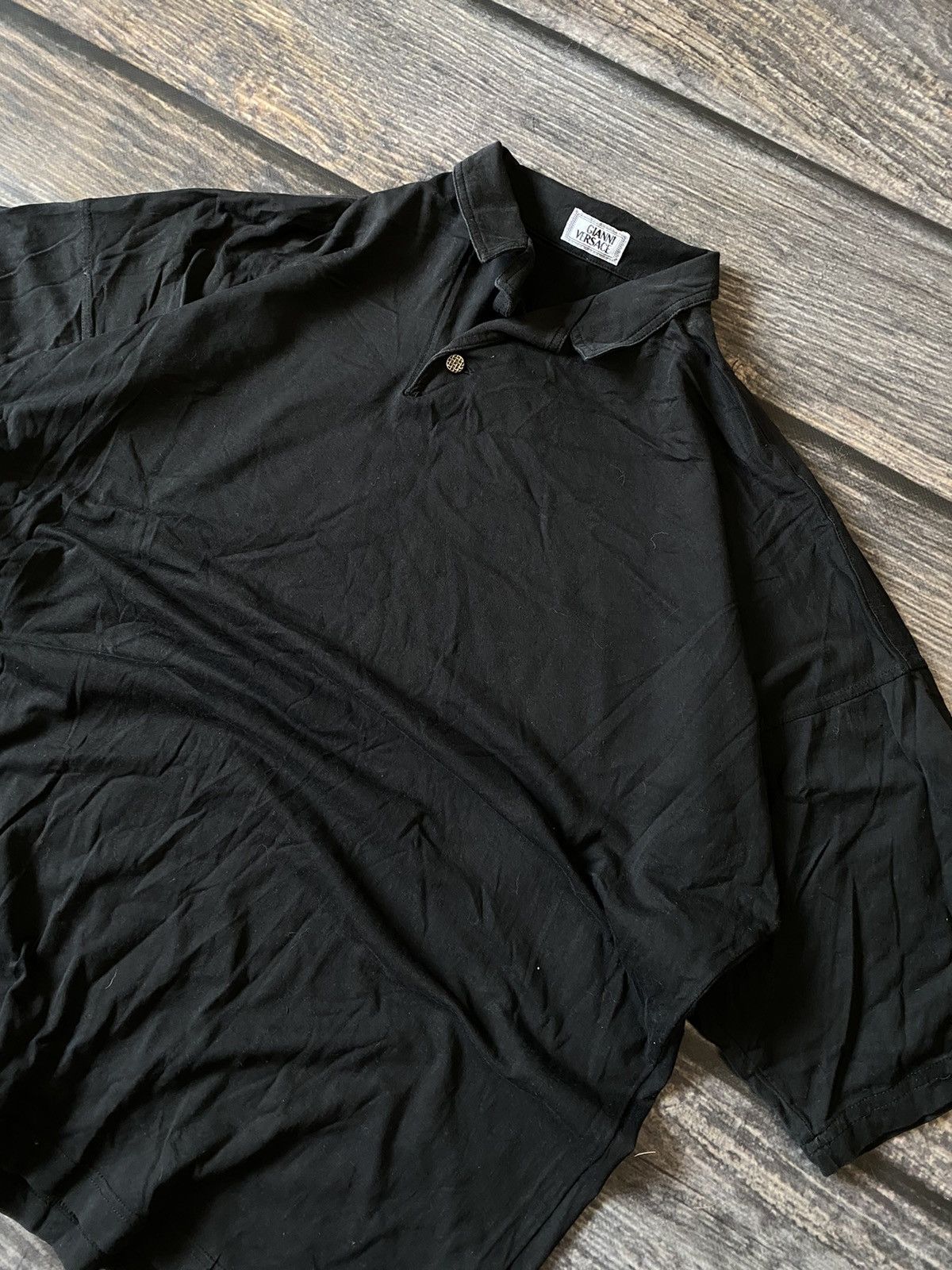 Versace Versace rare vintage avant garde polo Size US M / EU 48-50 / 2 - 2 Thumbnail