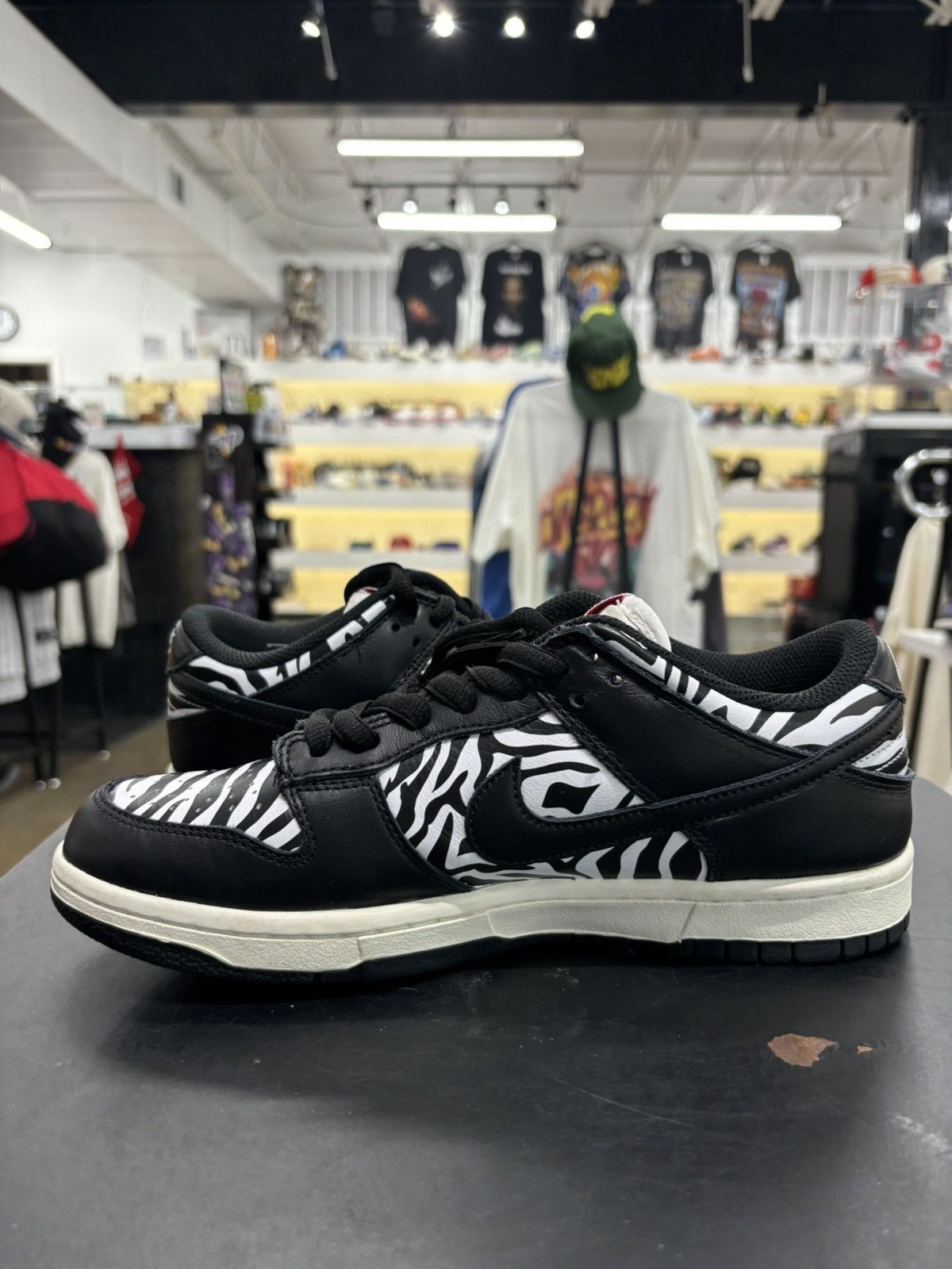 Nike Nike SB Dunk Low OG size 7.5 Size US 7.5 / EU 40-41 - 4 Thumbnail