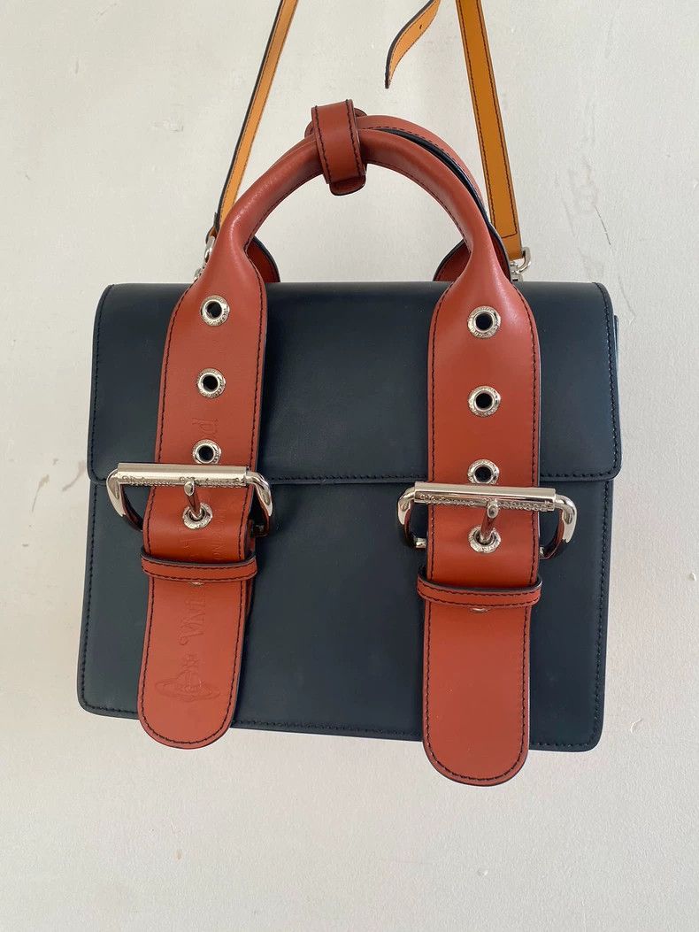 Vivienne Westwood Vivienne Westwood size os Saturn belt buckle handbag Size ONE SIZE - 2 Thumbnail