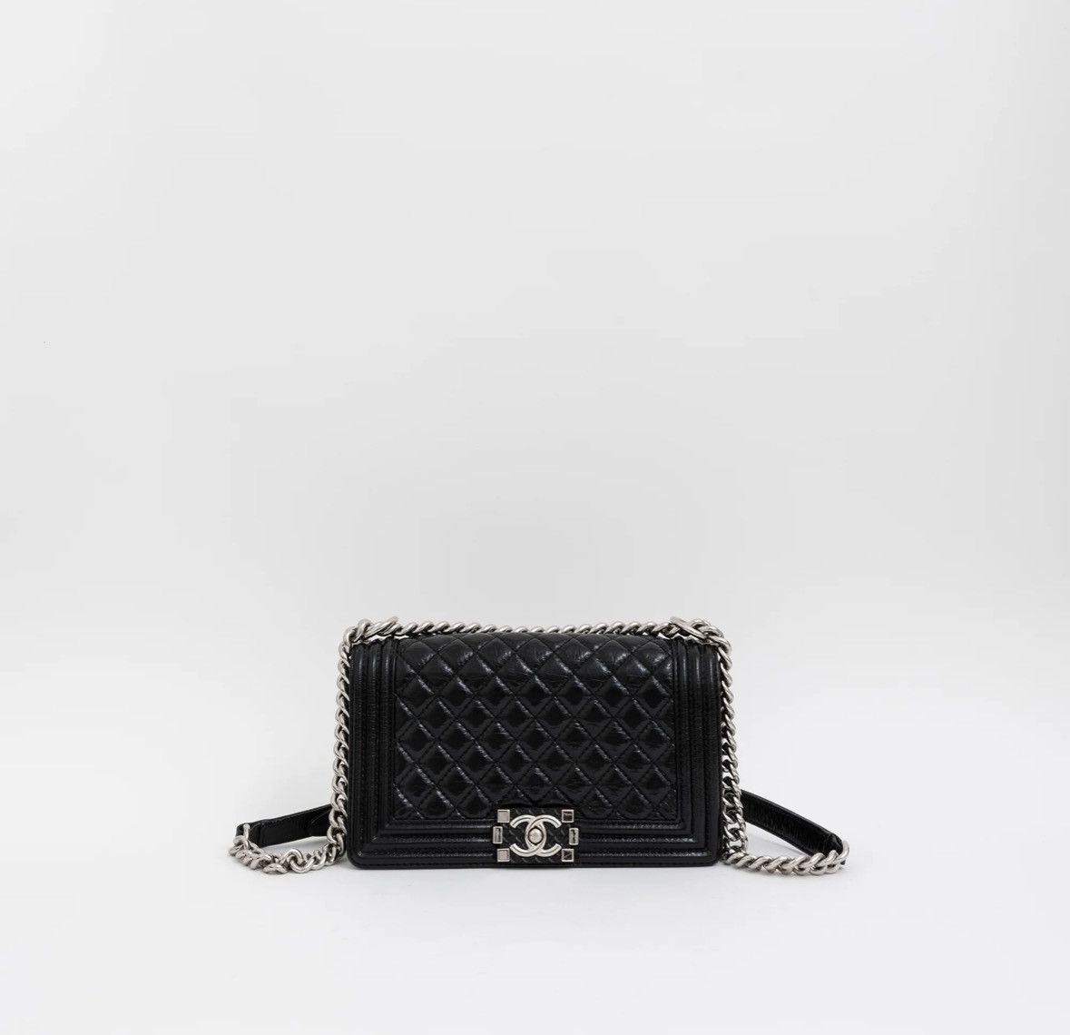 Chanel Authenticated Certificate✅Full packaging 💝Chanel Boy Bag 🖤 Size ONE SIZE - 3 Thumbnail