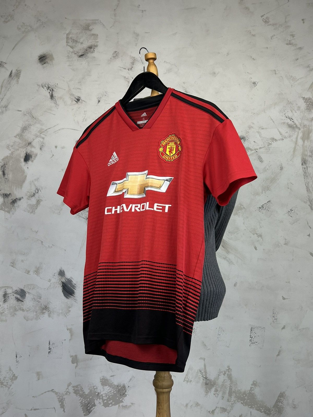 Adidas Adidas Manchester United 2018 - 2019 Jersey Shirt Size S Size US S / EU 44-46 / 1 - 1 Thumbnail
