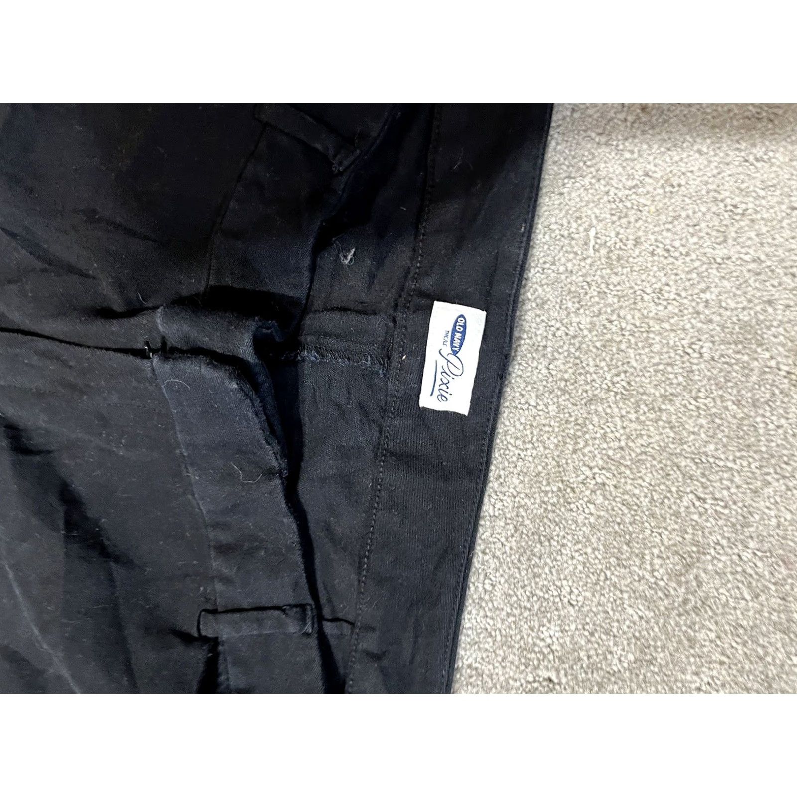 Old Navy Old Navy Black Pixie Skinny Ankle Pants Women 18 Tall Pockets Slim Cotton Blend Flat Front Zip Front Machine Washable Size 40" / US 18 - 5 Thumbnail
