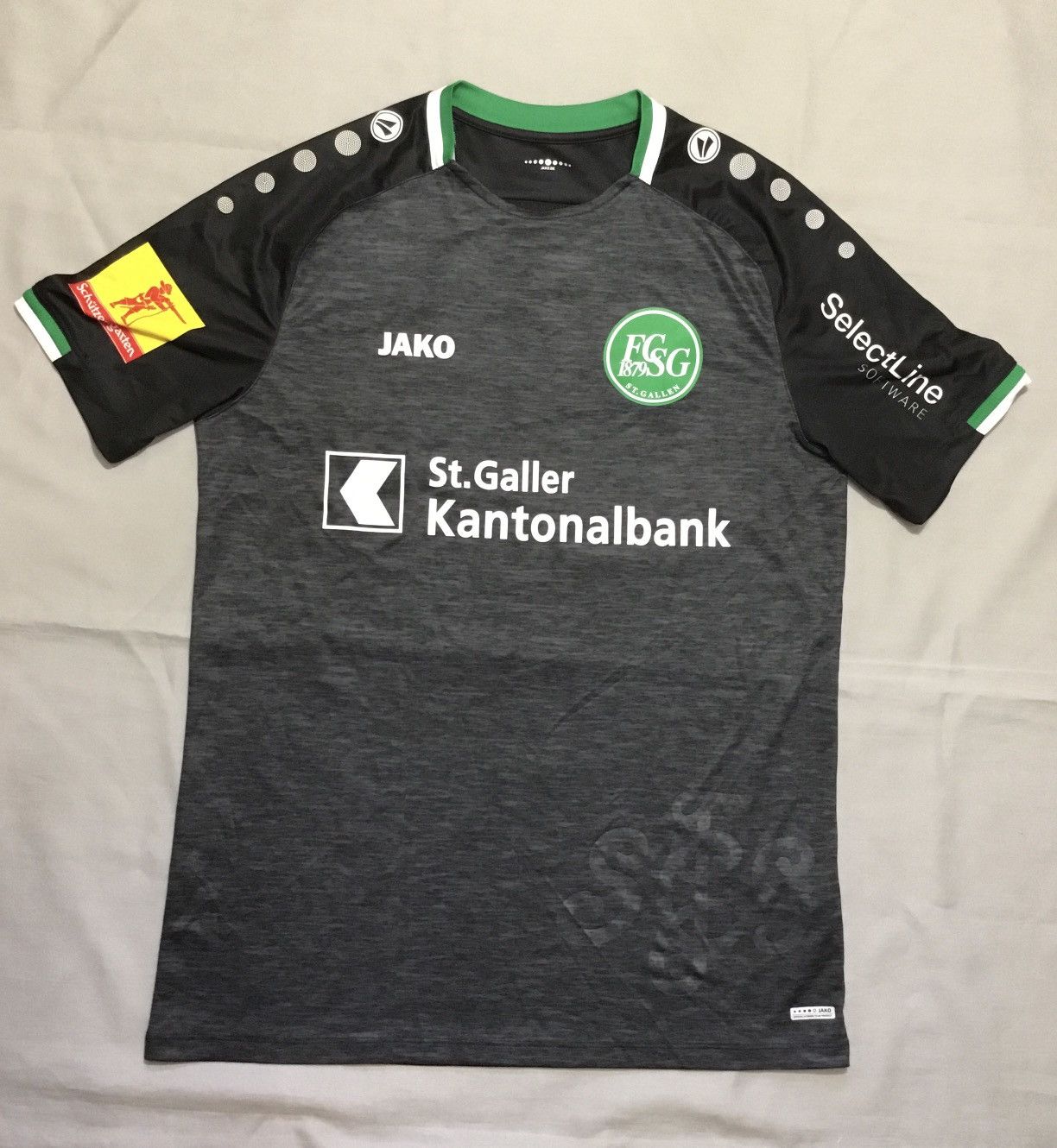 Other St. Gallen 2018 - 2019 Away football Jako shirt size L Size US L / EU 52-54 / 3 - 1 Thumbnail