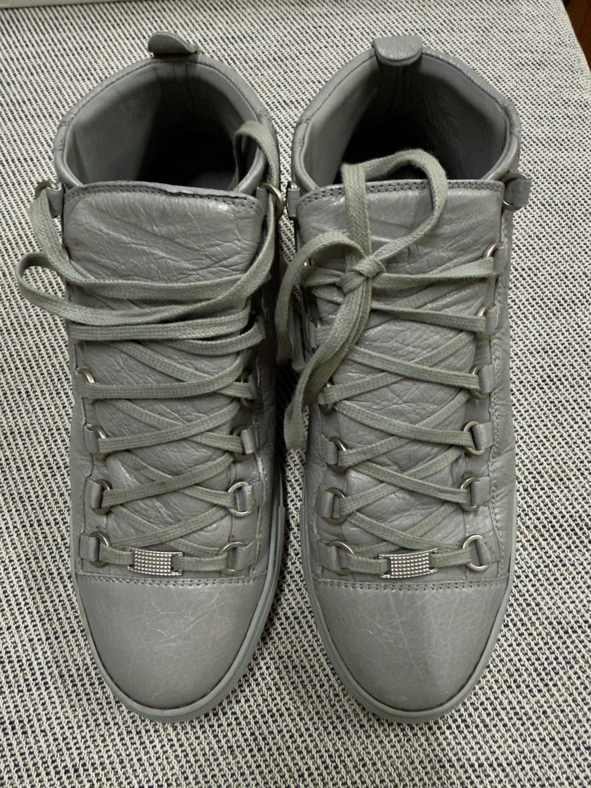 Balenciaga Balenciaga Arena Hi-Cut Leather Sneakers Light Grey 