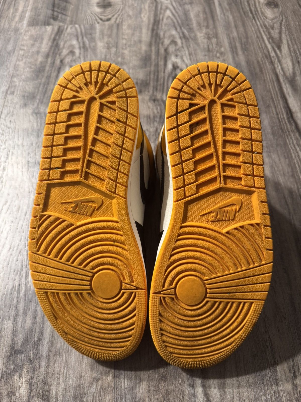 Jordan Brand Jordan 1 Taxi Size US 9.5 / EU 42-43 - 3 Thumbnail