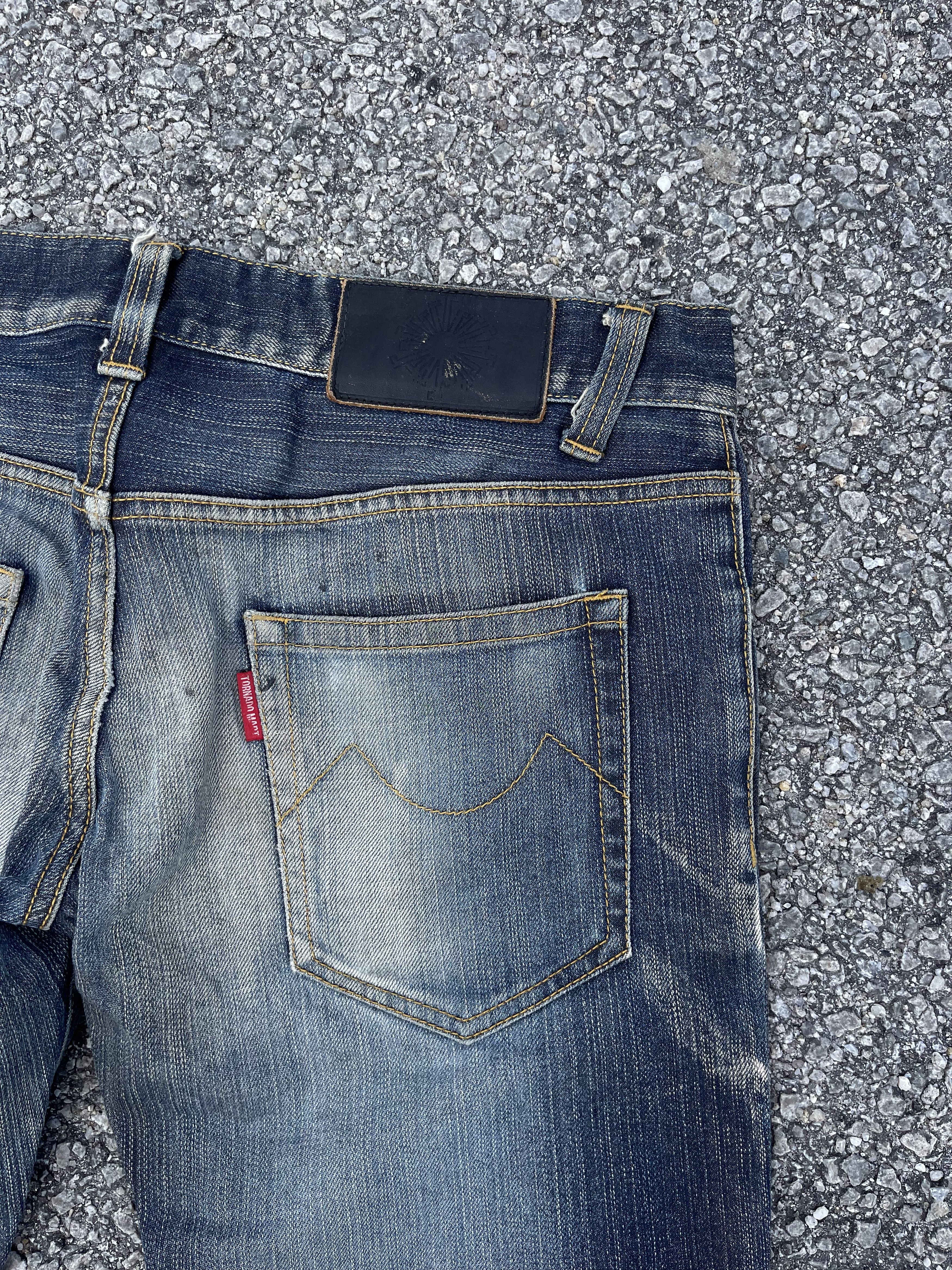 Beauty Beast × If Six Was Nine × Tornado Mart Tornado Mart Knee Ripped Super Flare Jeans Size US 32 / EU 48 - 16 Thumbnail