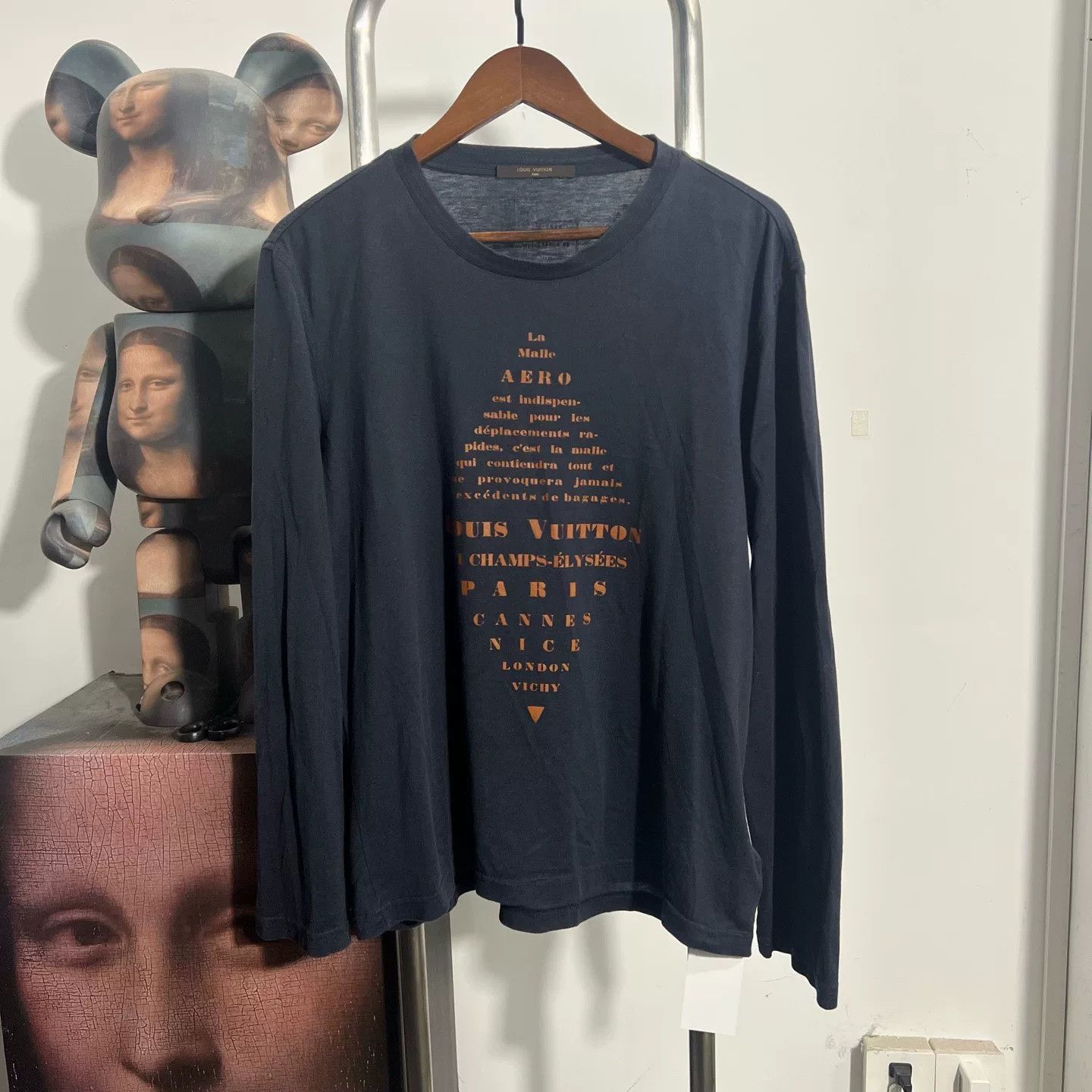 Louis Vuitton Louis Vuitton Retro T-Shirt l Men Size US L / EU 52-54 / 3 - 1 Thumbnail