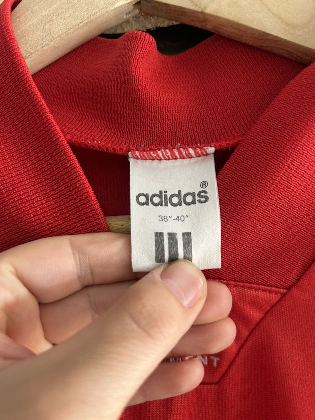 Adidas × Vintage 1992/93 Liverpool Home Kit Size US L / EU 52-54 / 3 - 4 Thumbnail