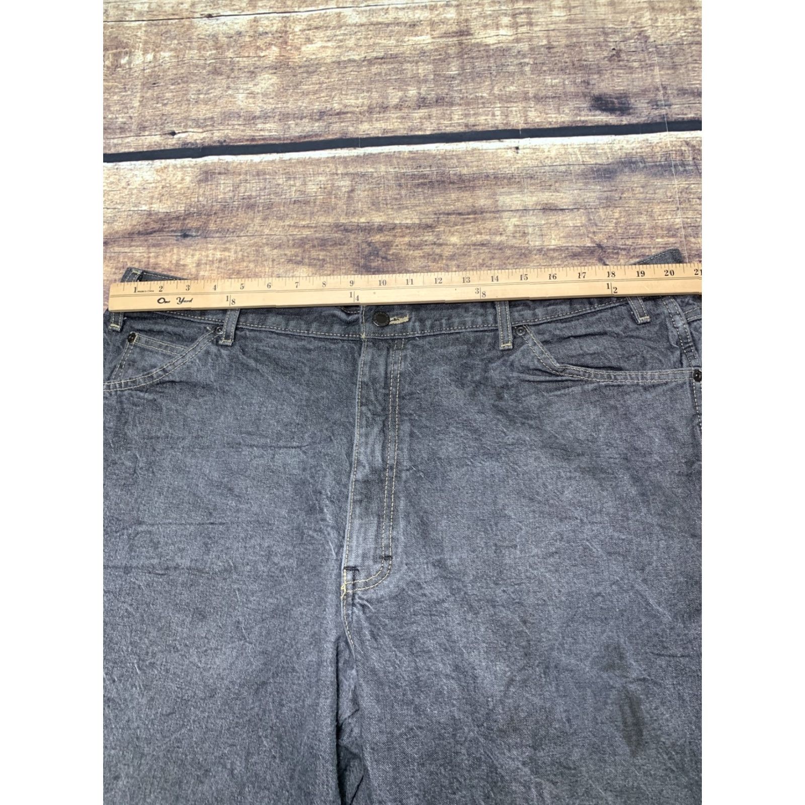 Dickies Dickies Men's Denim Work Shorts 42 Loose Fit ER305BK Black 14in Inseam Cargo Pockets Workwear Pants Mens Size US 42 / EU 58 - 6 Thumbnail
