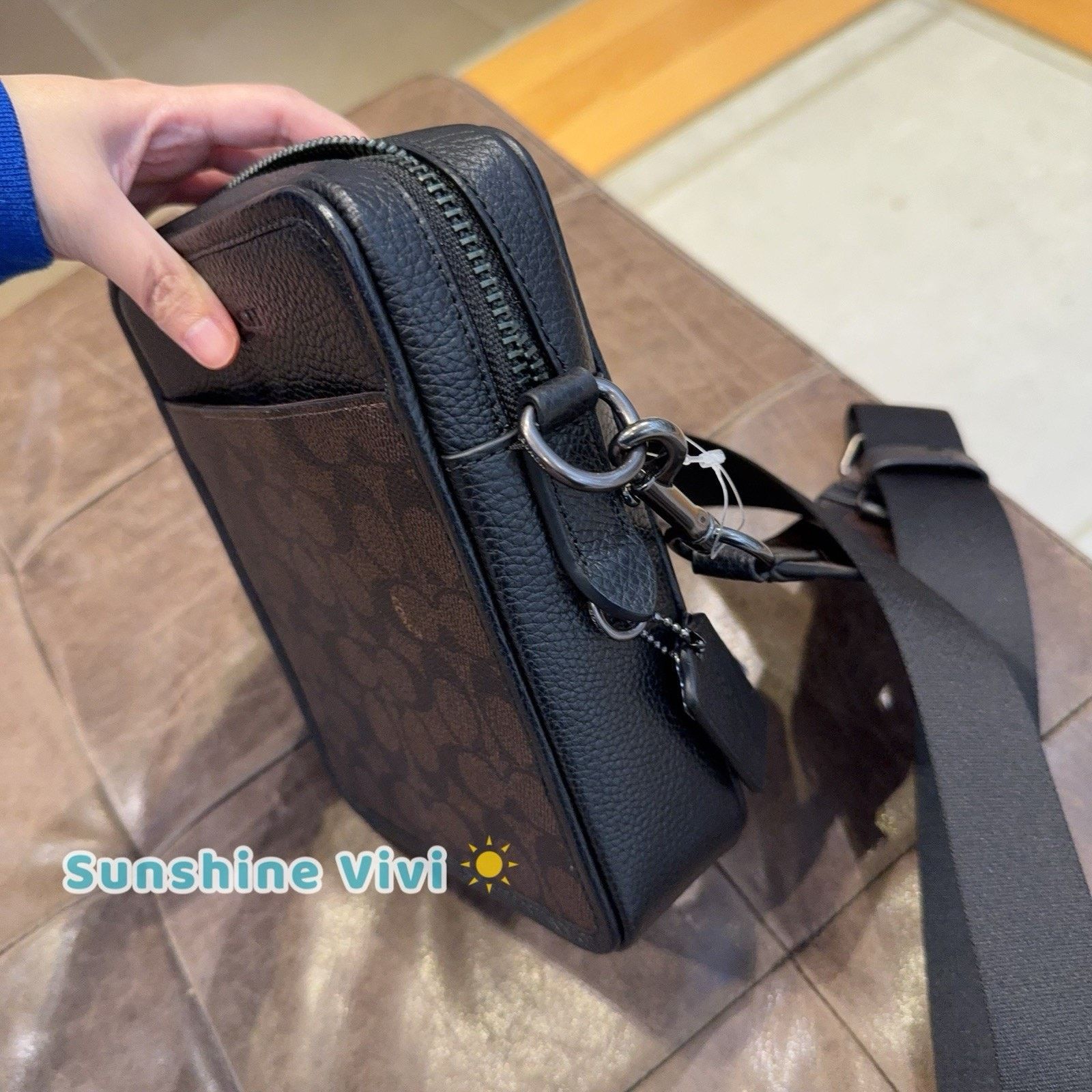 Coach NWT COACH CW388 Sullivan Crossbody Leather Walnut Black Size ONE SIZE - 6 Thumbnail