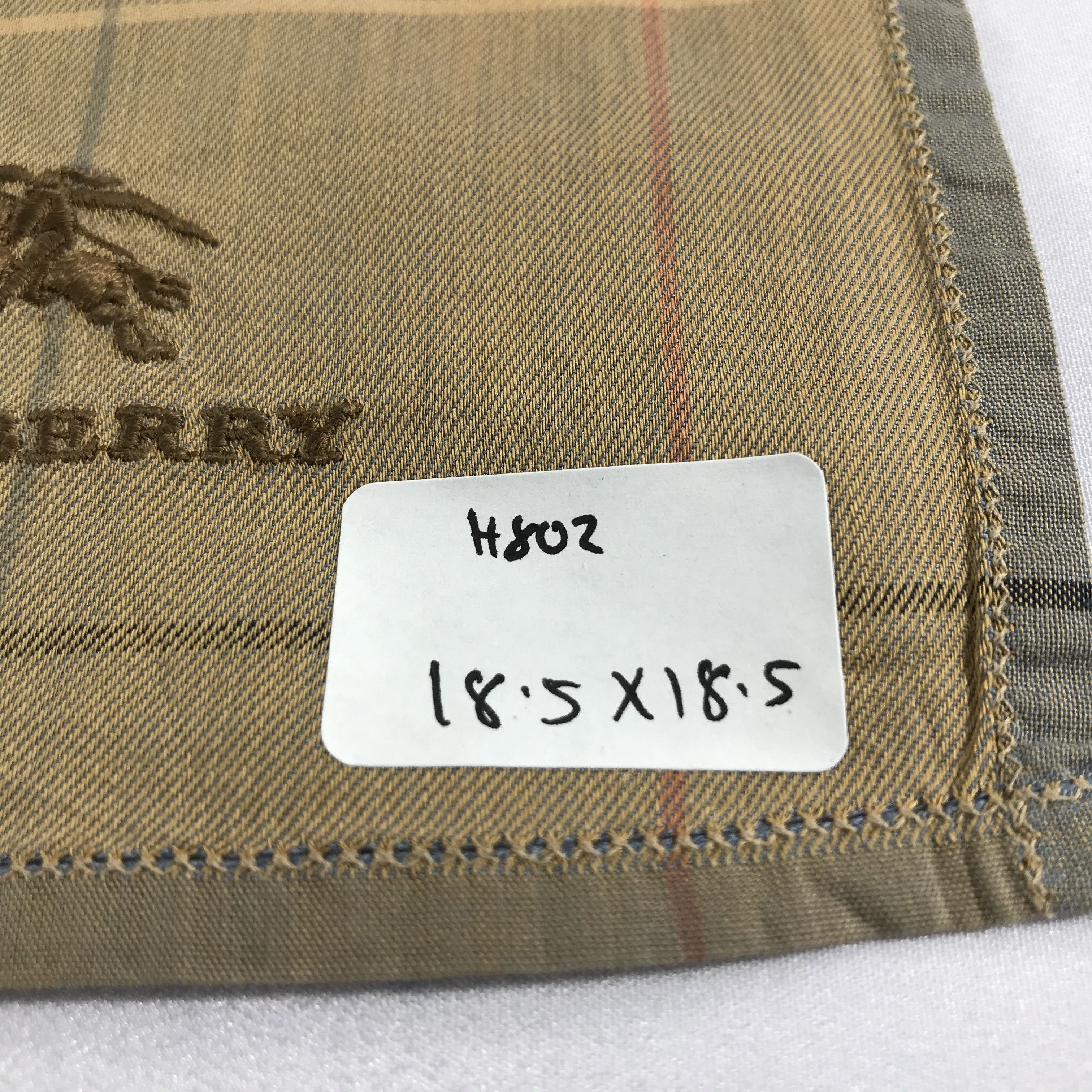 Burberry Burberry Nova Check Handkerchief Neckerchief Bandana H802 Size ONE SIZE - 5 Thumbnail