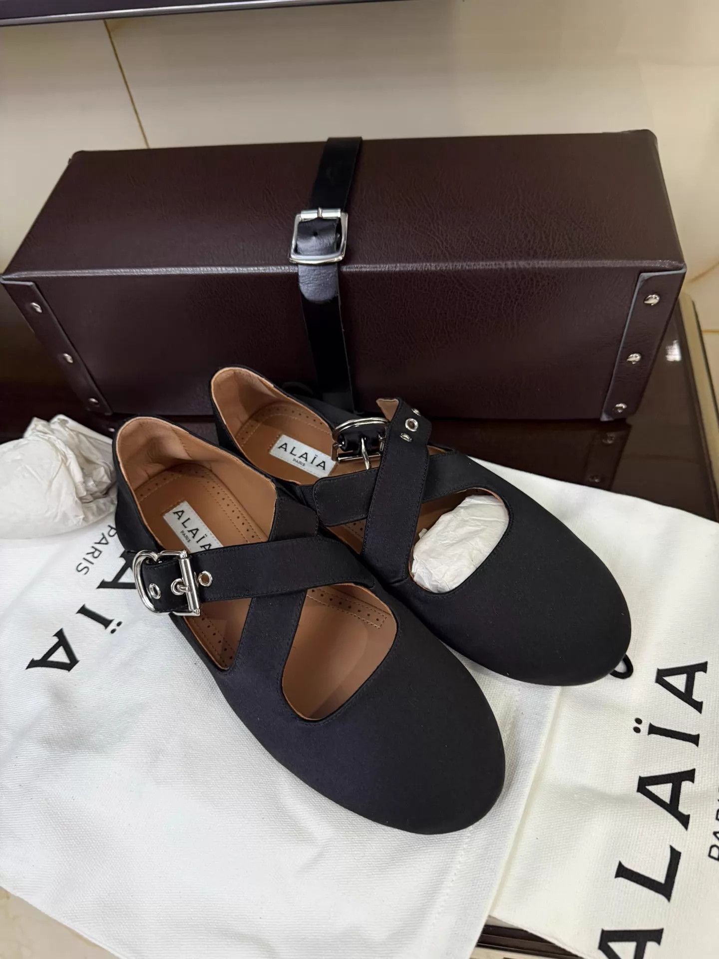 Alaia Alaia Black Satin Crossed Flats 36 EU Size US 5.5 / IT 35.5 - 4 Thumbnail
