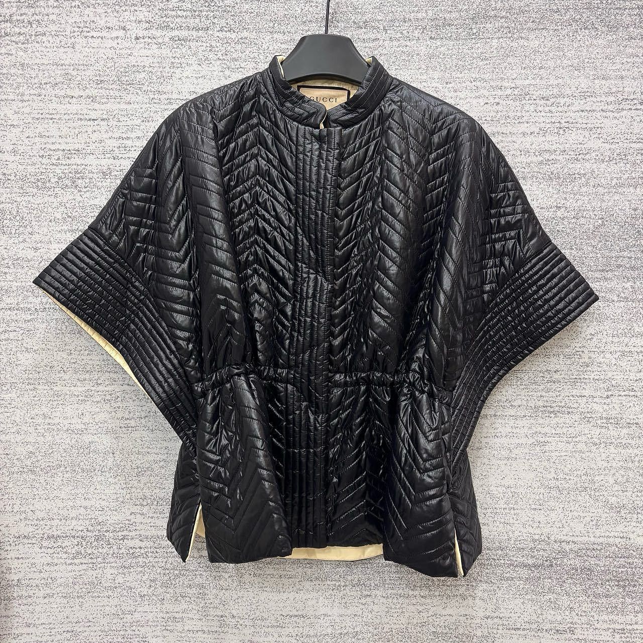 Gucci Gucci Quilted Vest Size 38 Size XS / US 0-2 / IT 36-38 - 1 Thumbnail