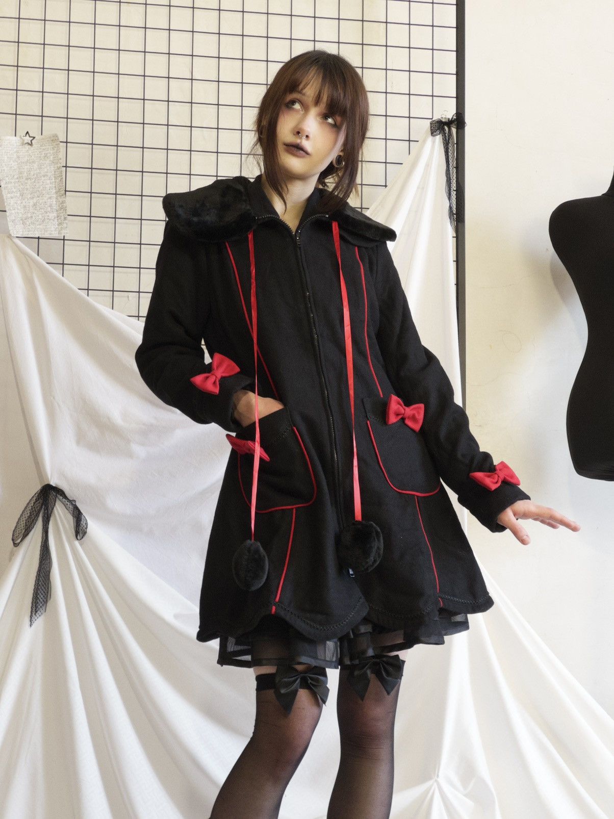 Vintage Banned retro gothic coat with bows Size S / US 4 / IT 40 - 3 Thumbnail