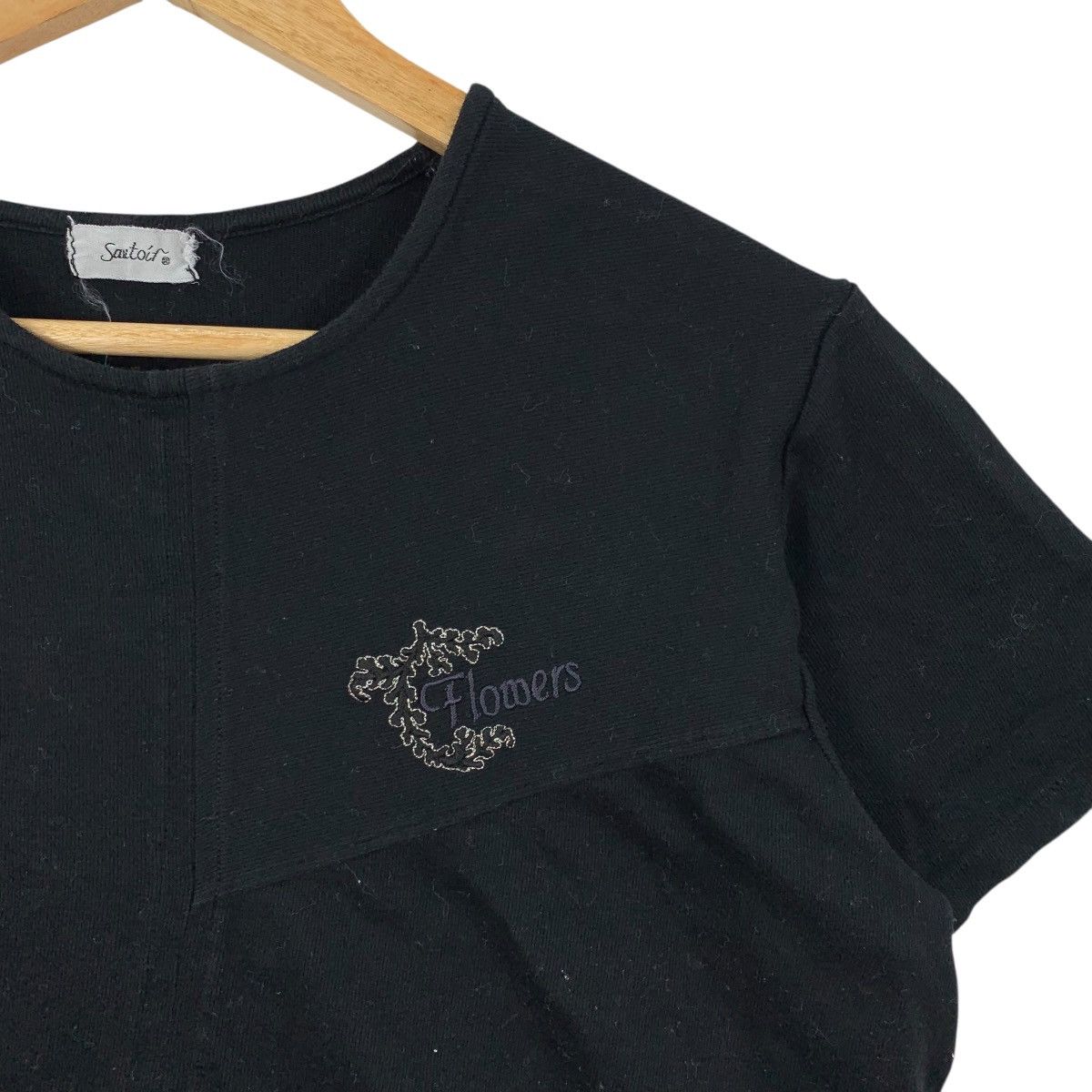 Vintage Vintage SAUTOIR Embroidered Flowers Japanese Brand Tshirt Size S / US 4 / IT 40 - 3 Thumbnail