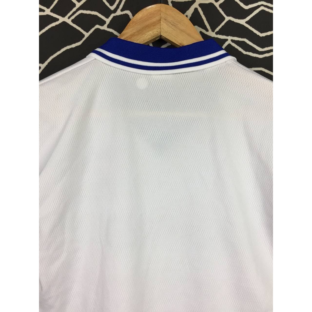 Vintage Cambodia Retro Style Collar Sharp Football Jesey Size US S / EU 44-46 / 1 - 7 Thumbnail