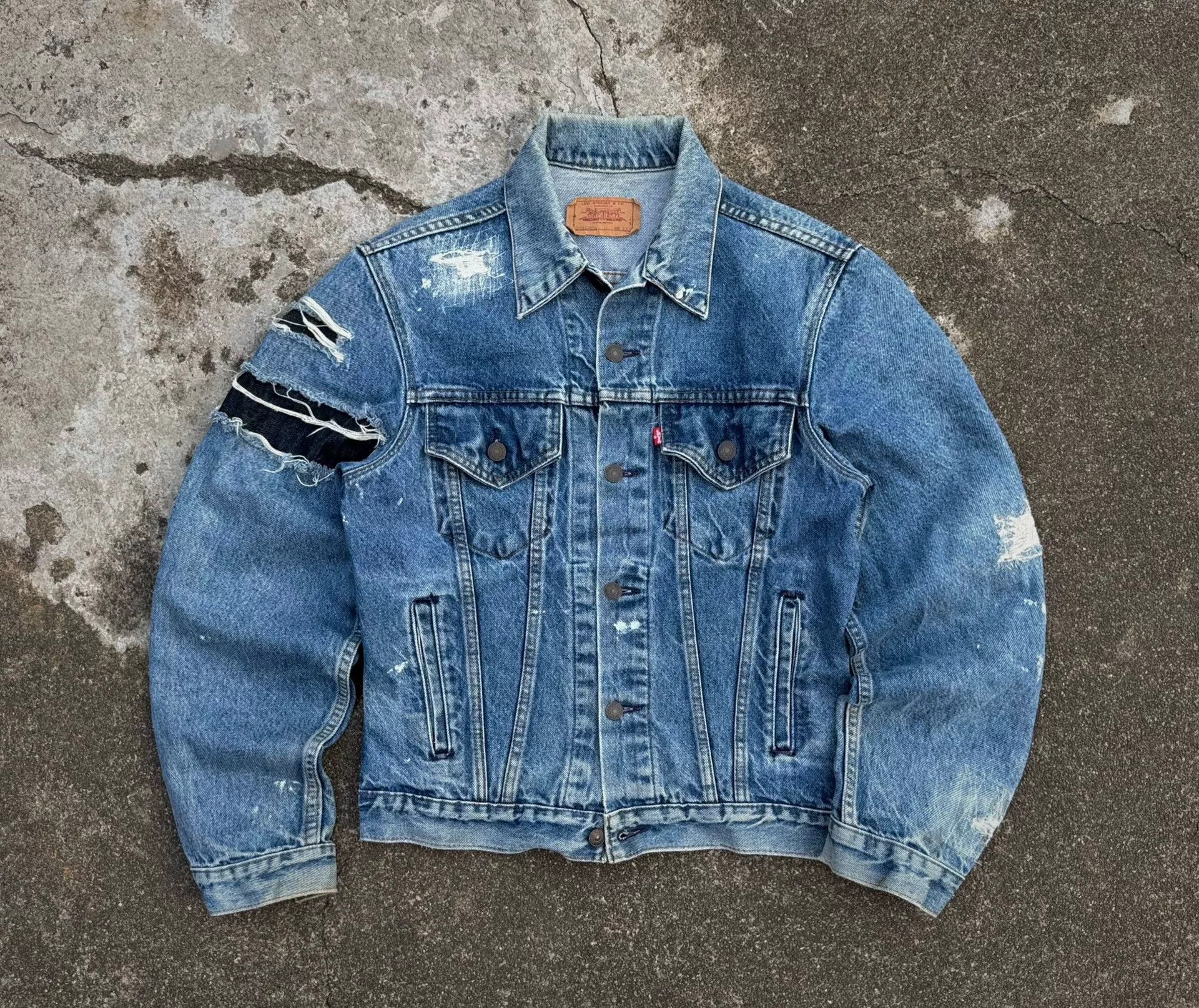 Vintage Vintage 1980s Levis USA Denim Jacket Size US M / EU 48-50 / 2 - 1 Thumbnail