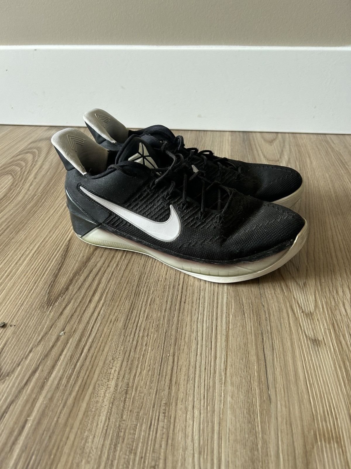 Nike Nike Kobe AD Black White Size US 5.5 / EU 38 - 1 Thumbnail