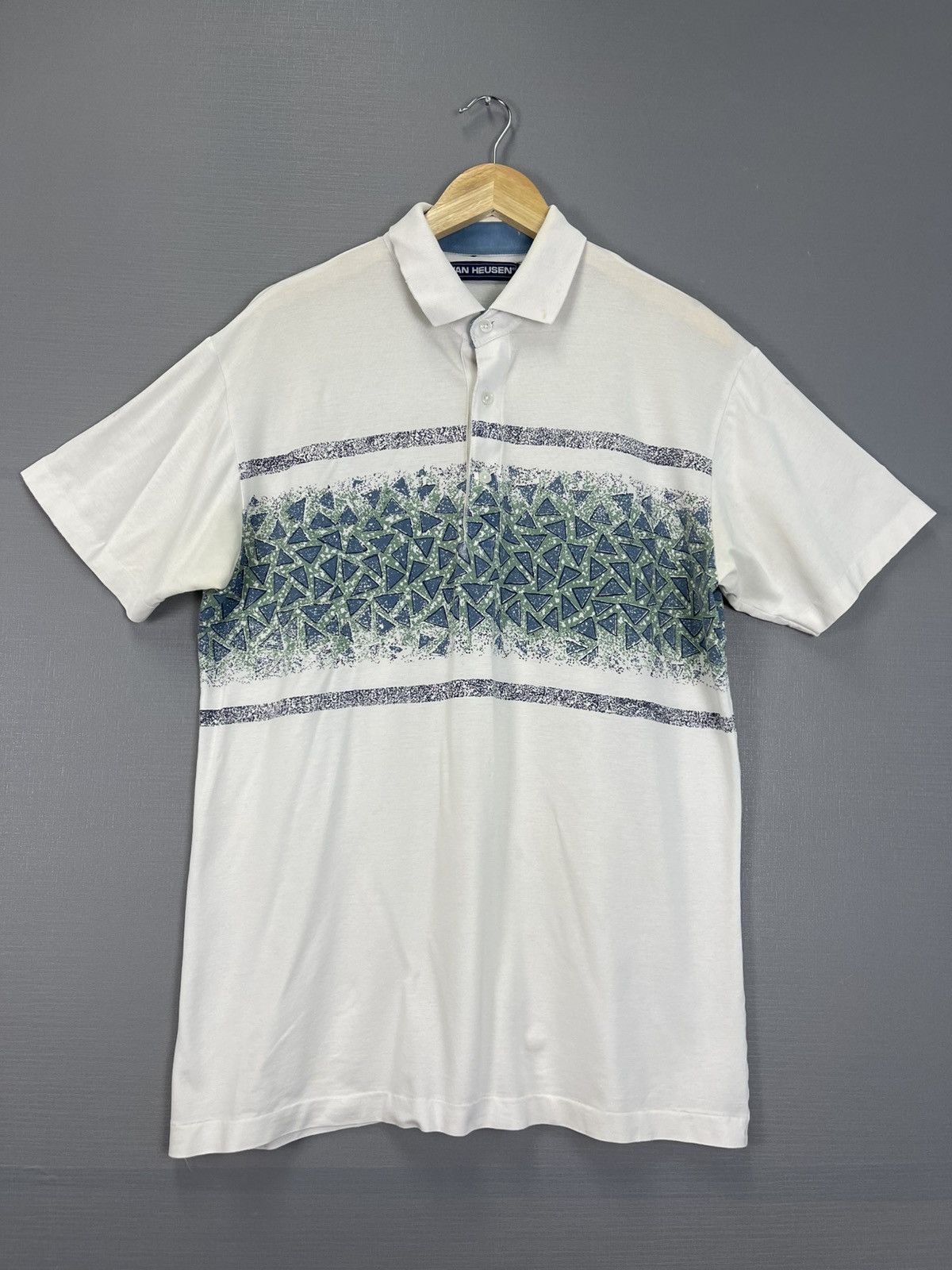 Vintage Vintage Van Heusen Polo Shirt Size US L / EU 52-54 / 3 - 1 Thumbnail