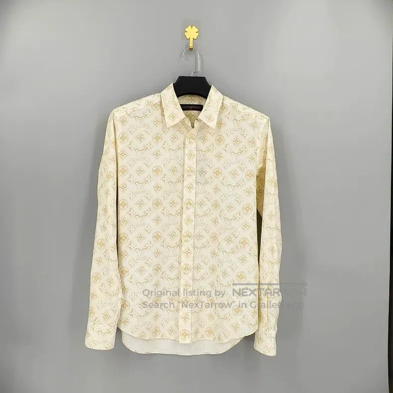 Louis Vuitton Louis Vuitton Beige monogram logo full-print single-breast Size US M / EU 48-50 / 2 - 1 Thumbnail